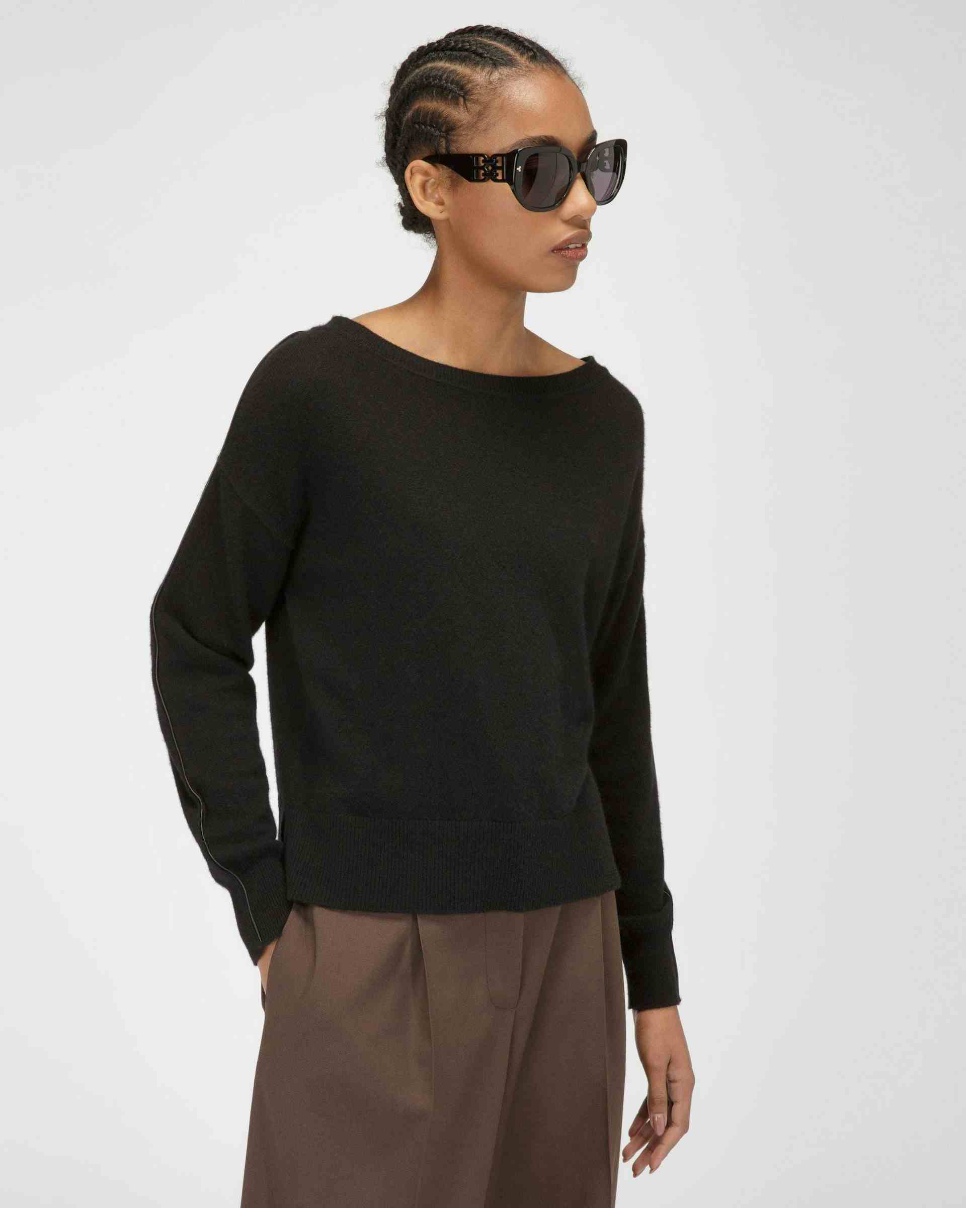 Cashmere Sweater In Black - Women's - Bally