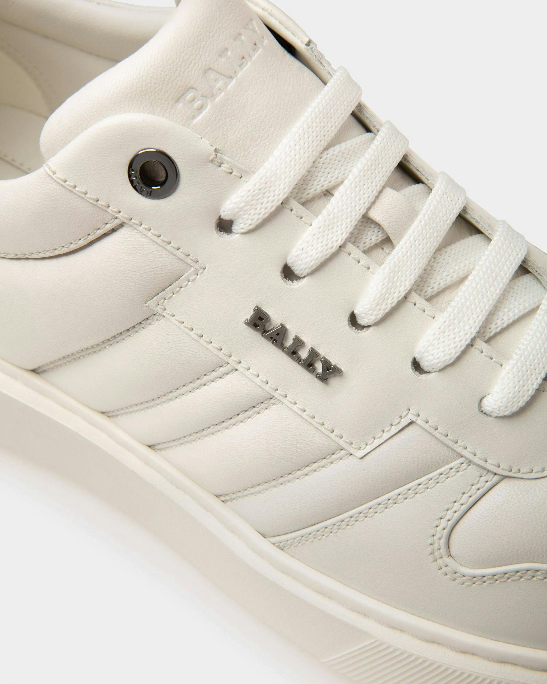 Maudo Leather Sneakers In White - Men's - Bally - 05