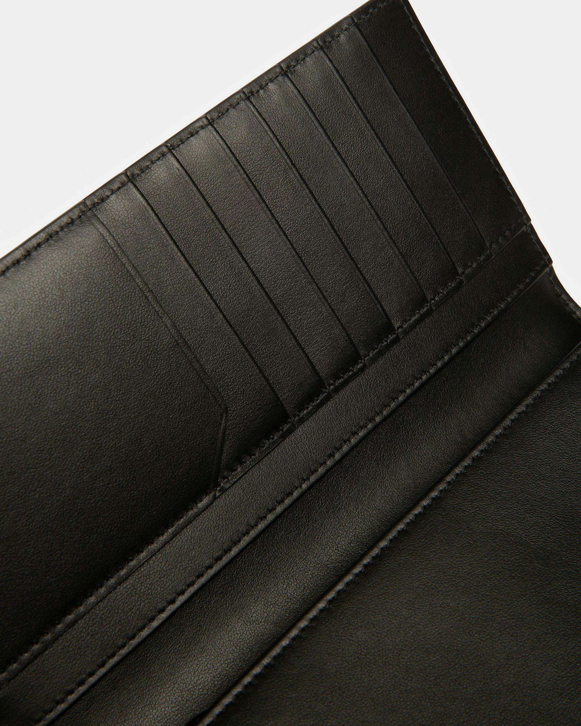Scaliro Grained Leather Continental Wallet In Black - Men's - Bally - 02
