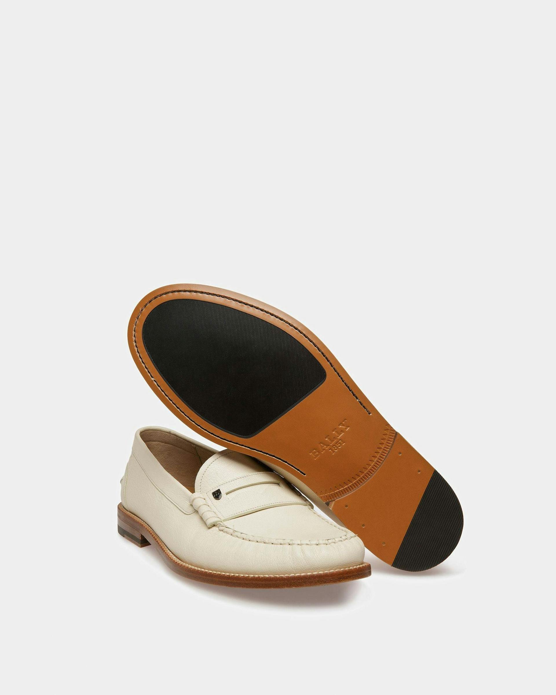 Ron Leather Moccasins In Bone - Men's - Bally - 05