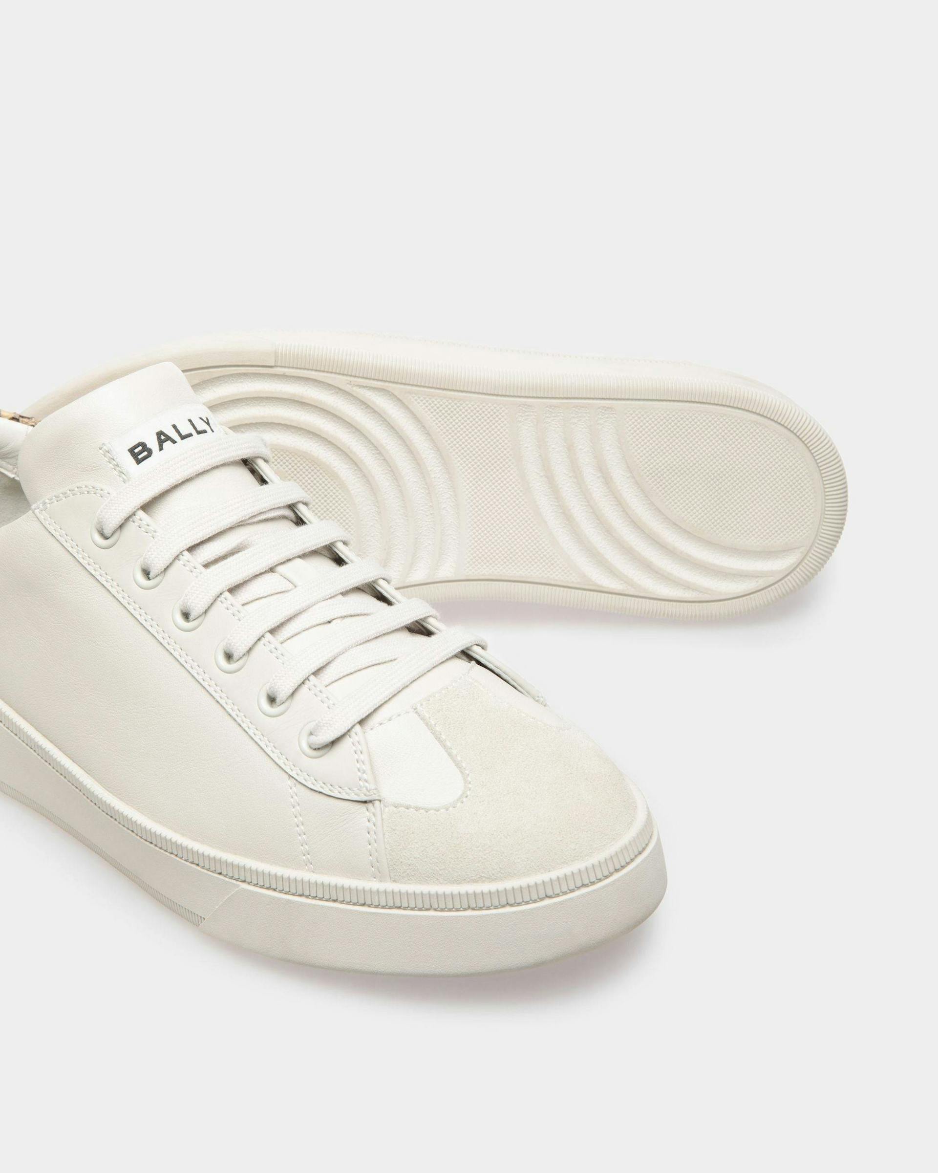 Raise Sneakers In Dusty White Leather - Men's - Bally - 05