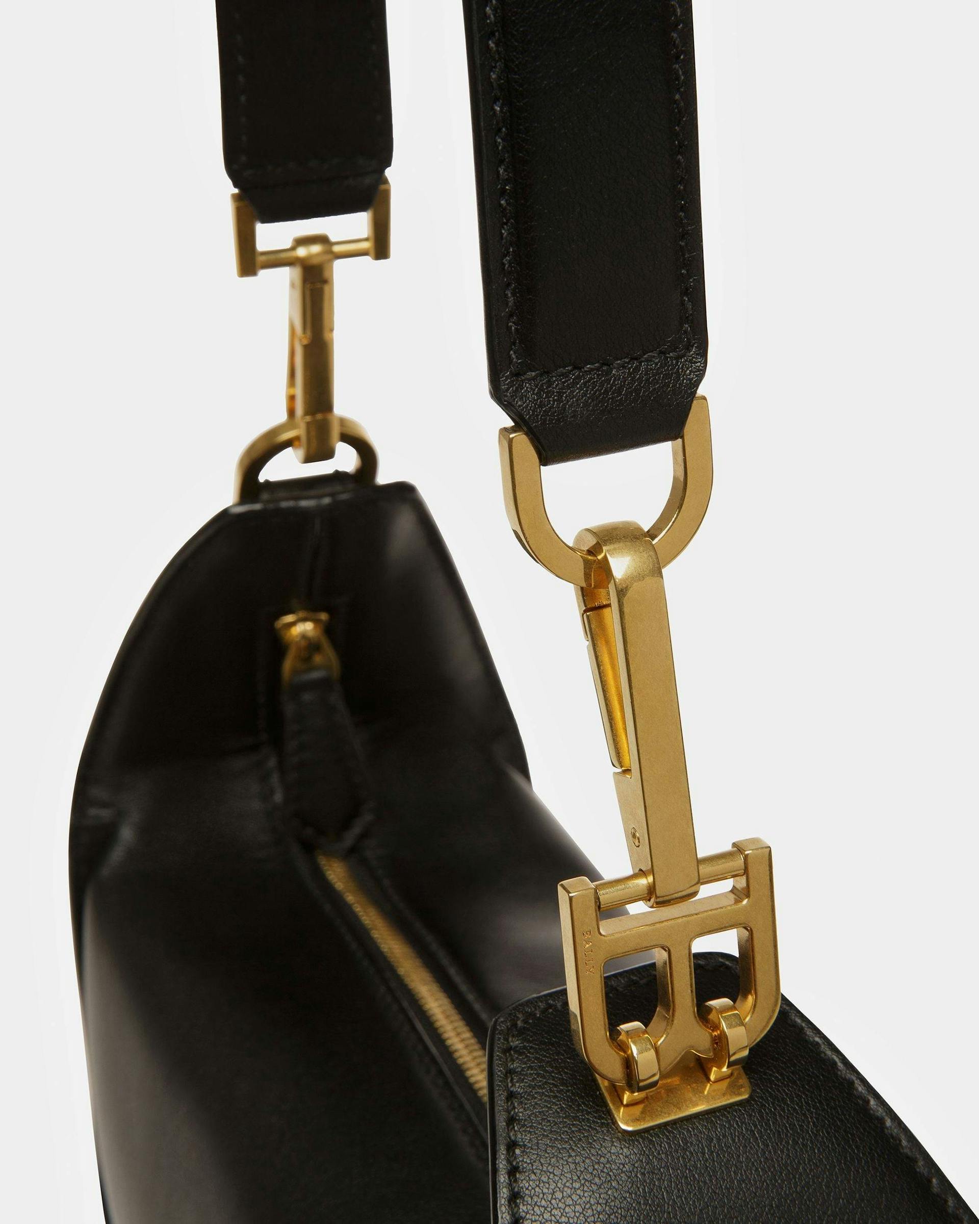 B-Hook Leather Shoulder Bag In Black - Women's - Bally - 05