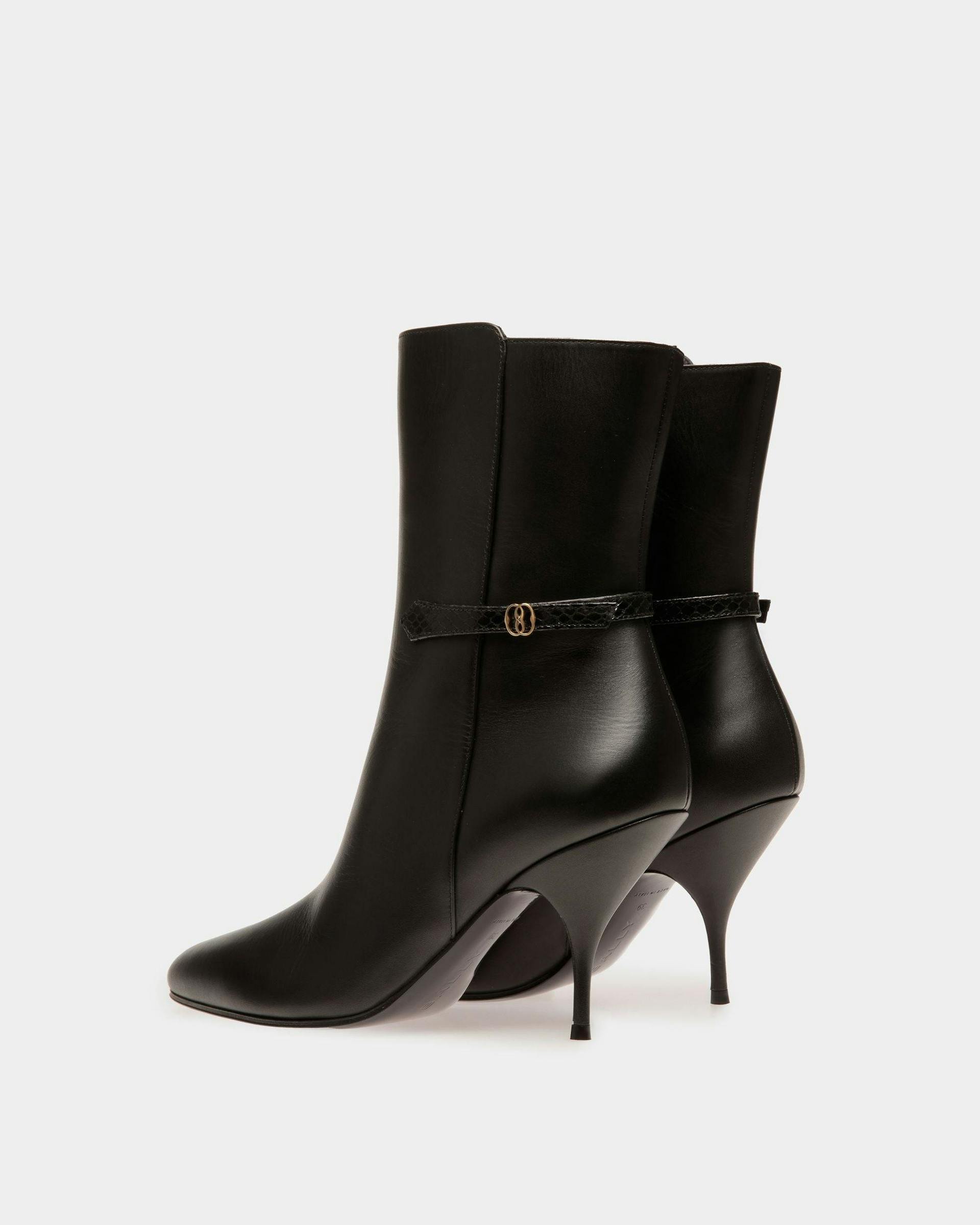 Odeya Boots In Black Leather - Women's - Bally - 03
