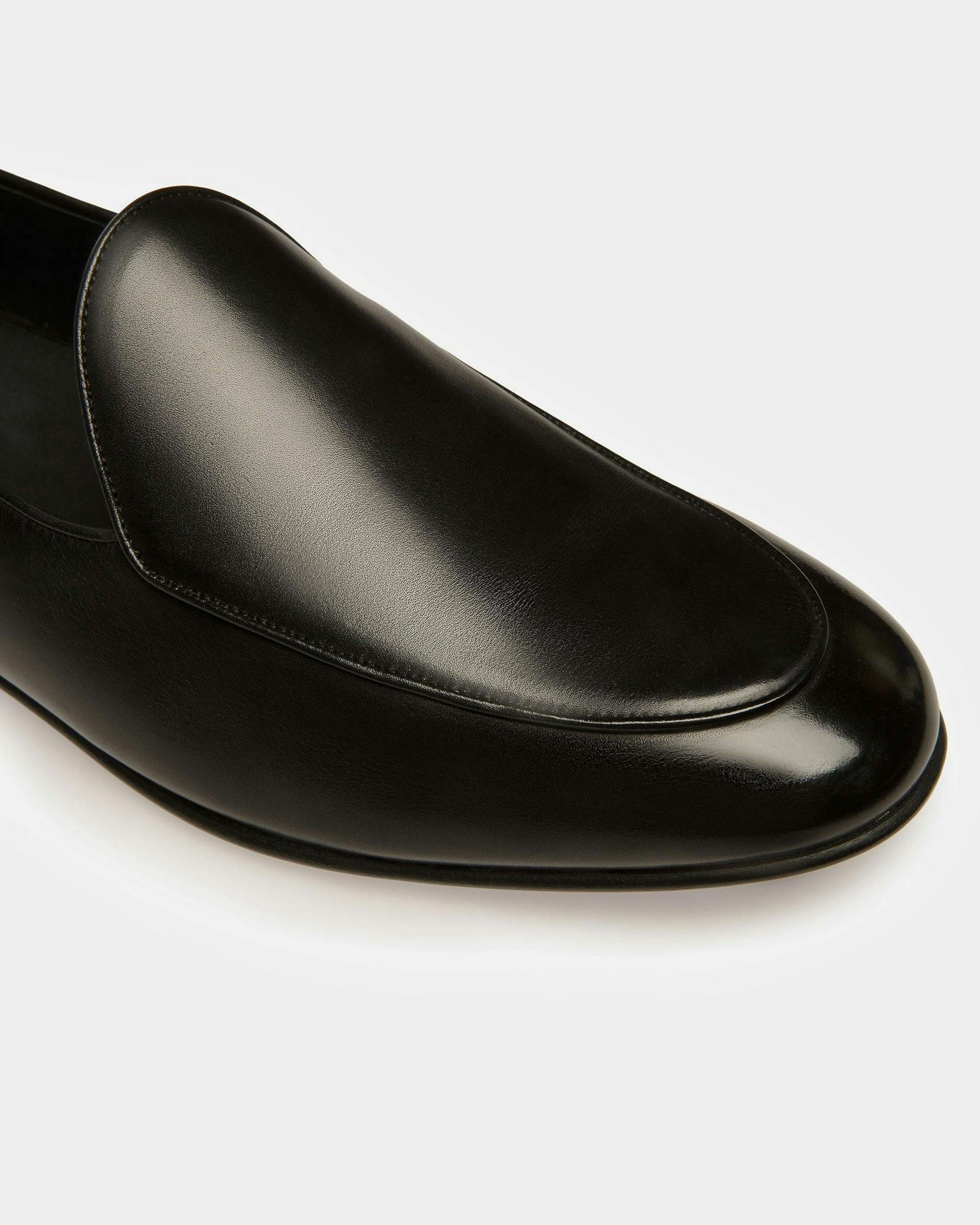 Men's Salton Loafers In Leather | Bally