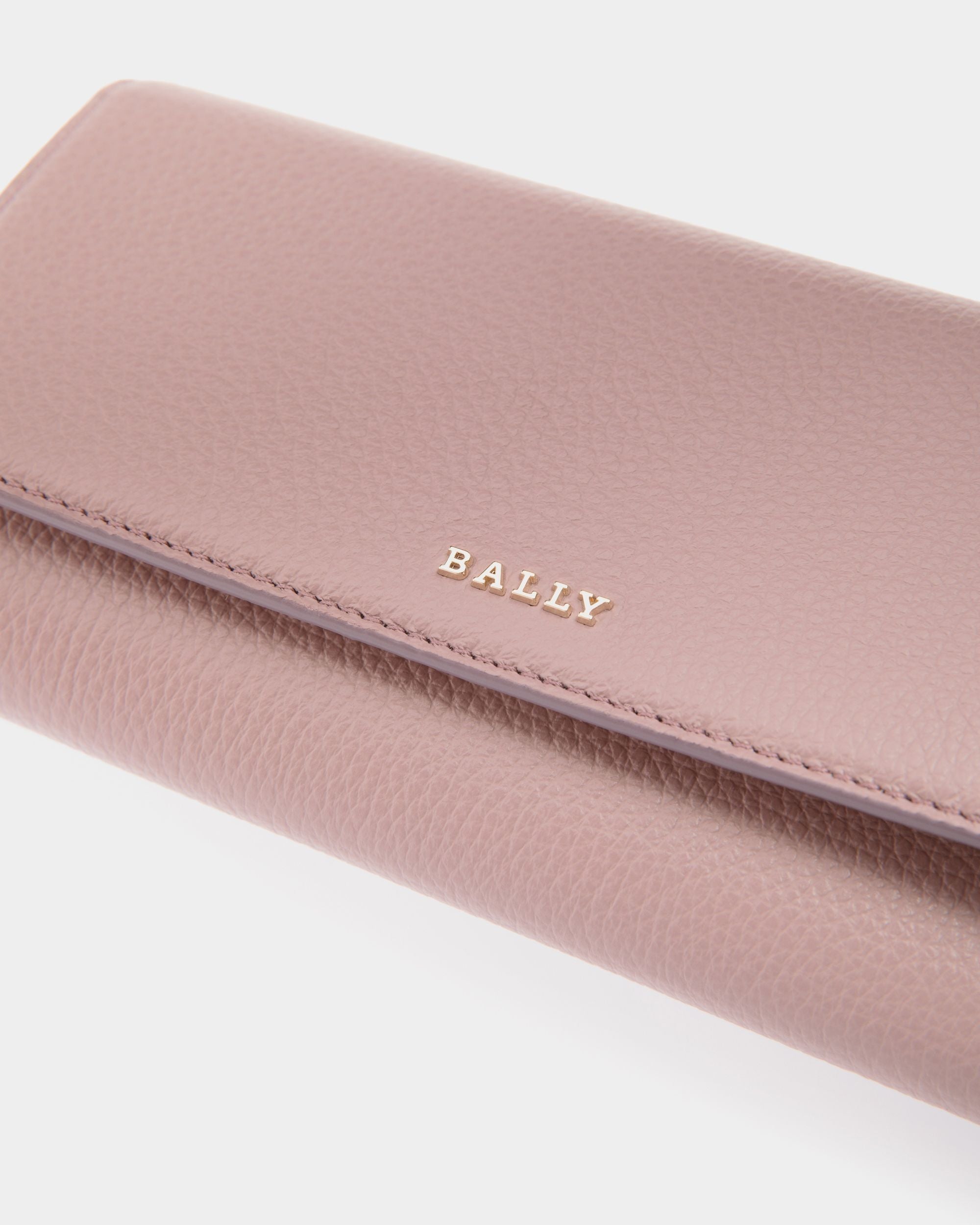 Continental Wallet in Pink Grained Leather - Women's - Bally - 04