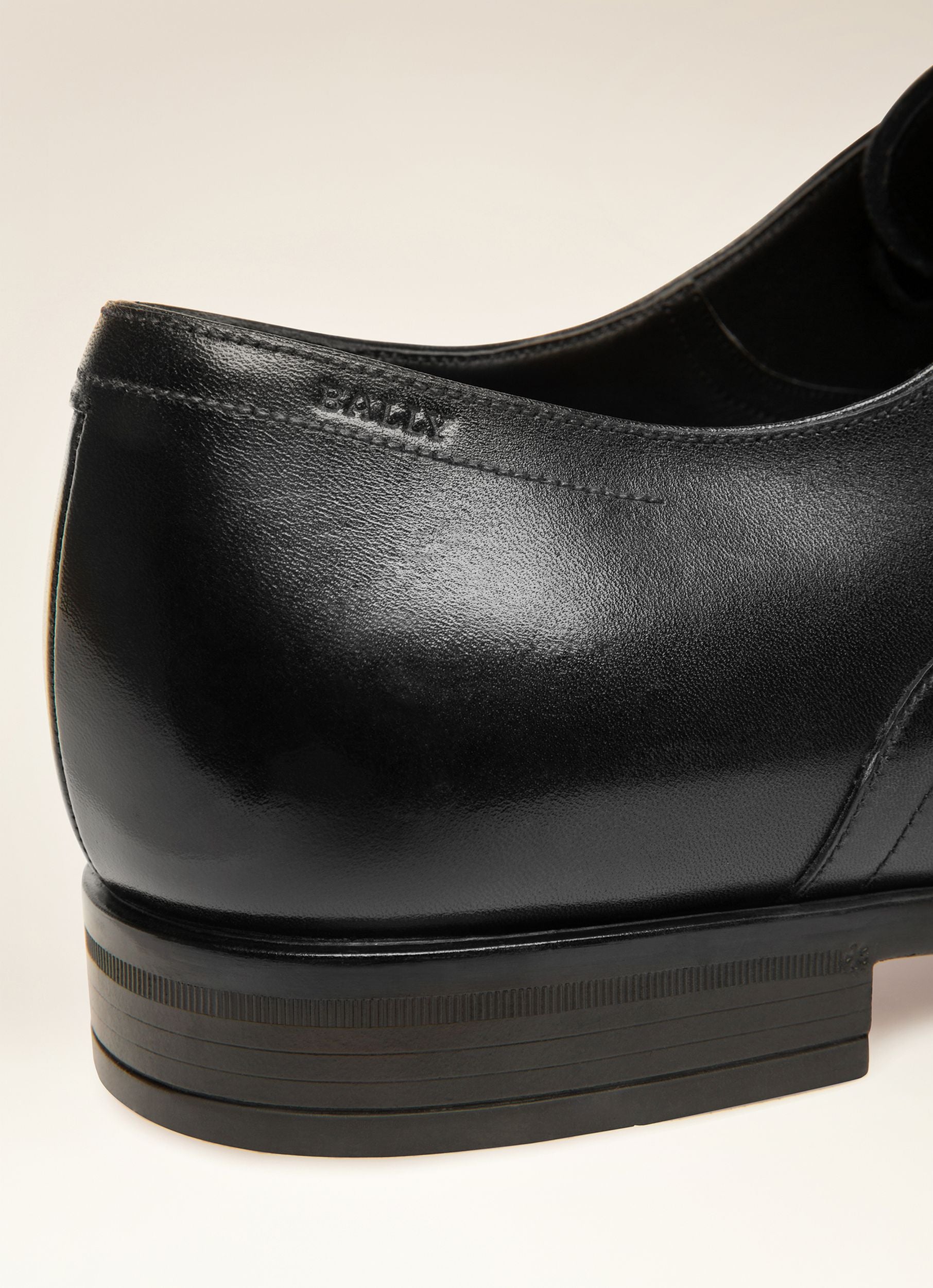 Lizzar Leather Oxfords In Black - Men's - Bally - 02