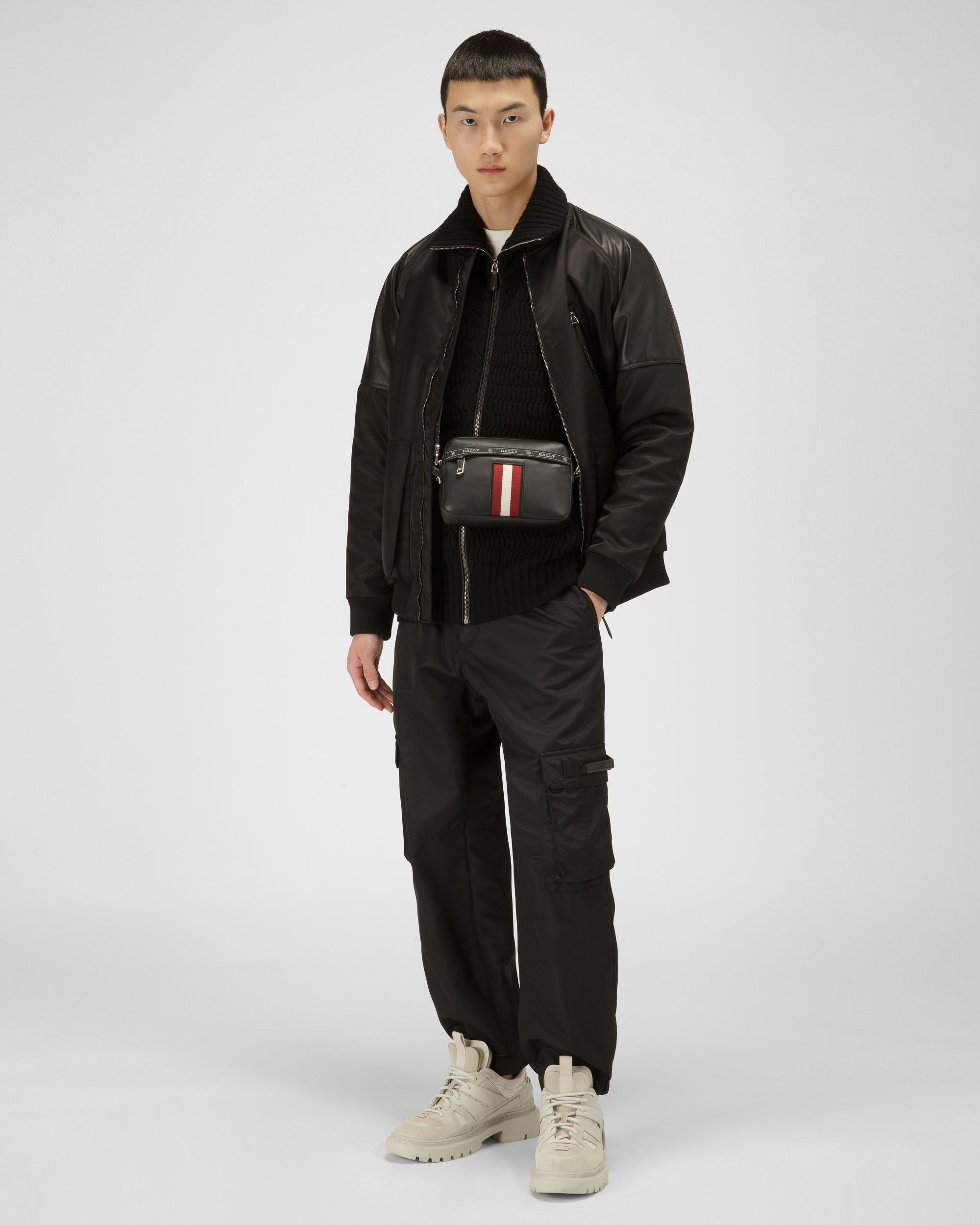 High Point Cross-Body Bag In Black Leather - Men's - Bally - 07
