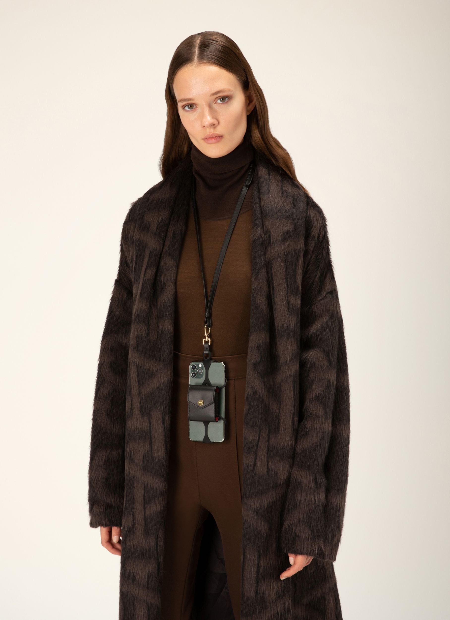 Stefy Leather Phone Holder In Black - Women's - Bally - 05