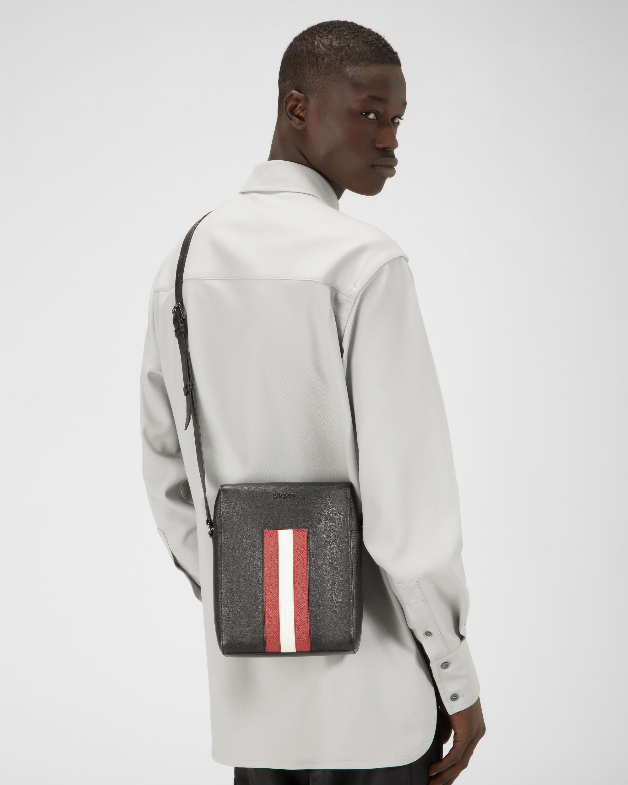 Edoh Leather Crossbody Bag In Black - Men's - Bally - 01