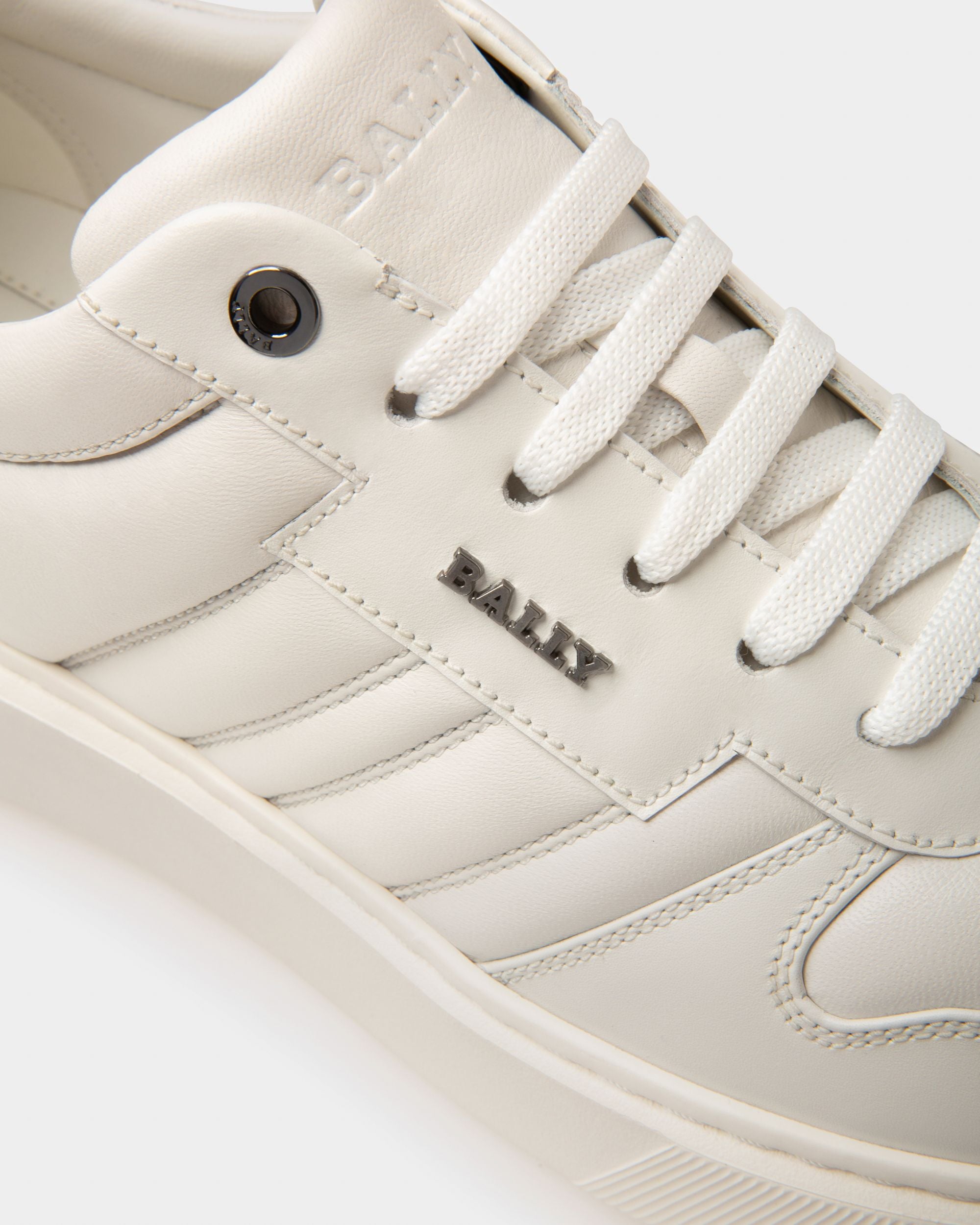 Maudo Leather Sneakers In White - Men's - Bally - 05