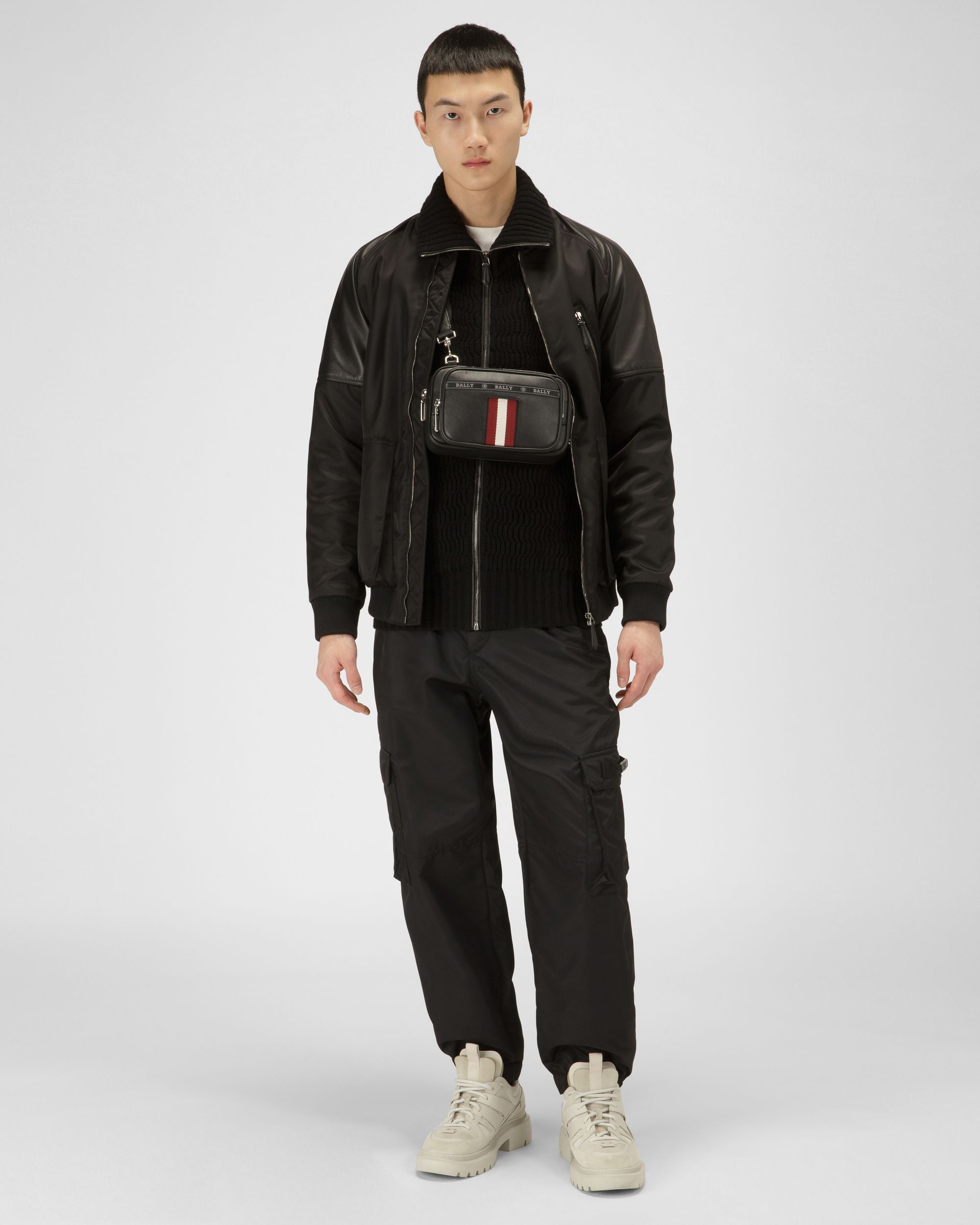 Hadd Leather Cross-Body Bag In Black - Men's - Bally - 02