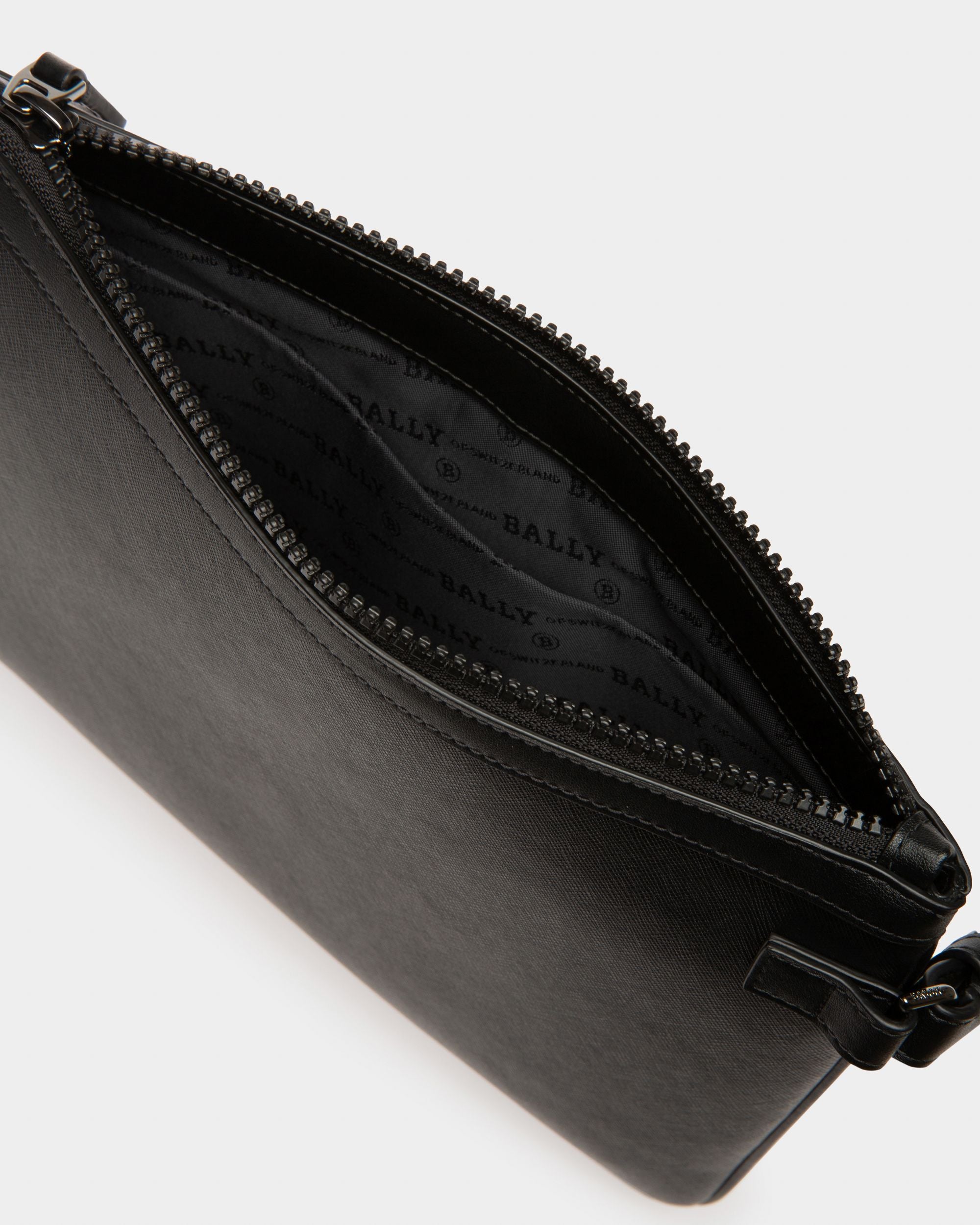 Bex Recycled Leather Clutch Bag In Black - Men's - Bally - 04