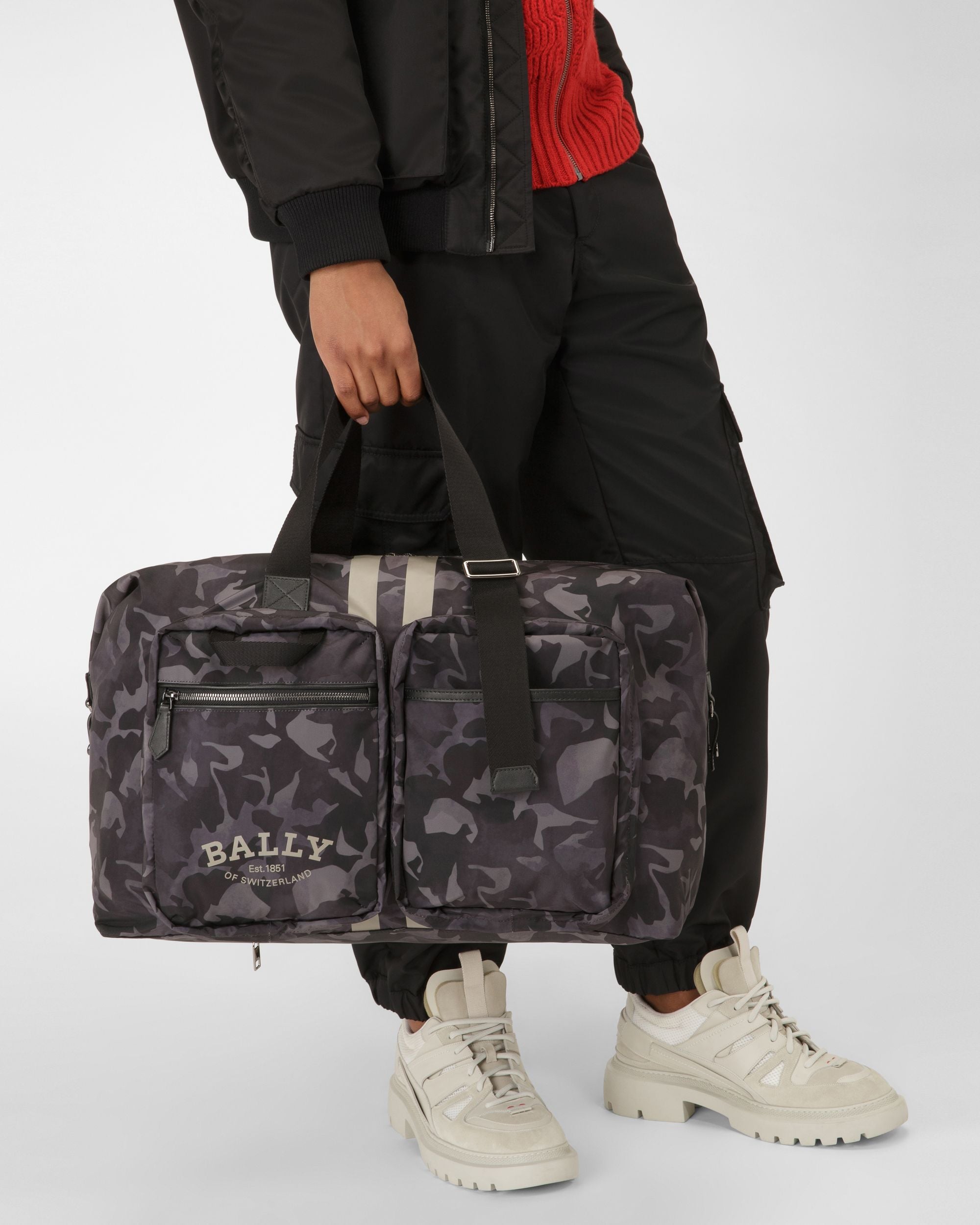 Fesder Nylon Weekender Bag In Black - Men's - Bally - 02