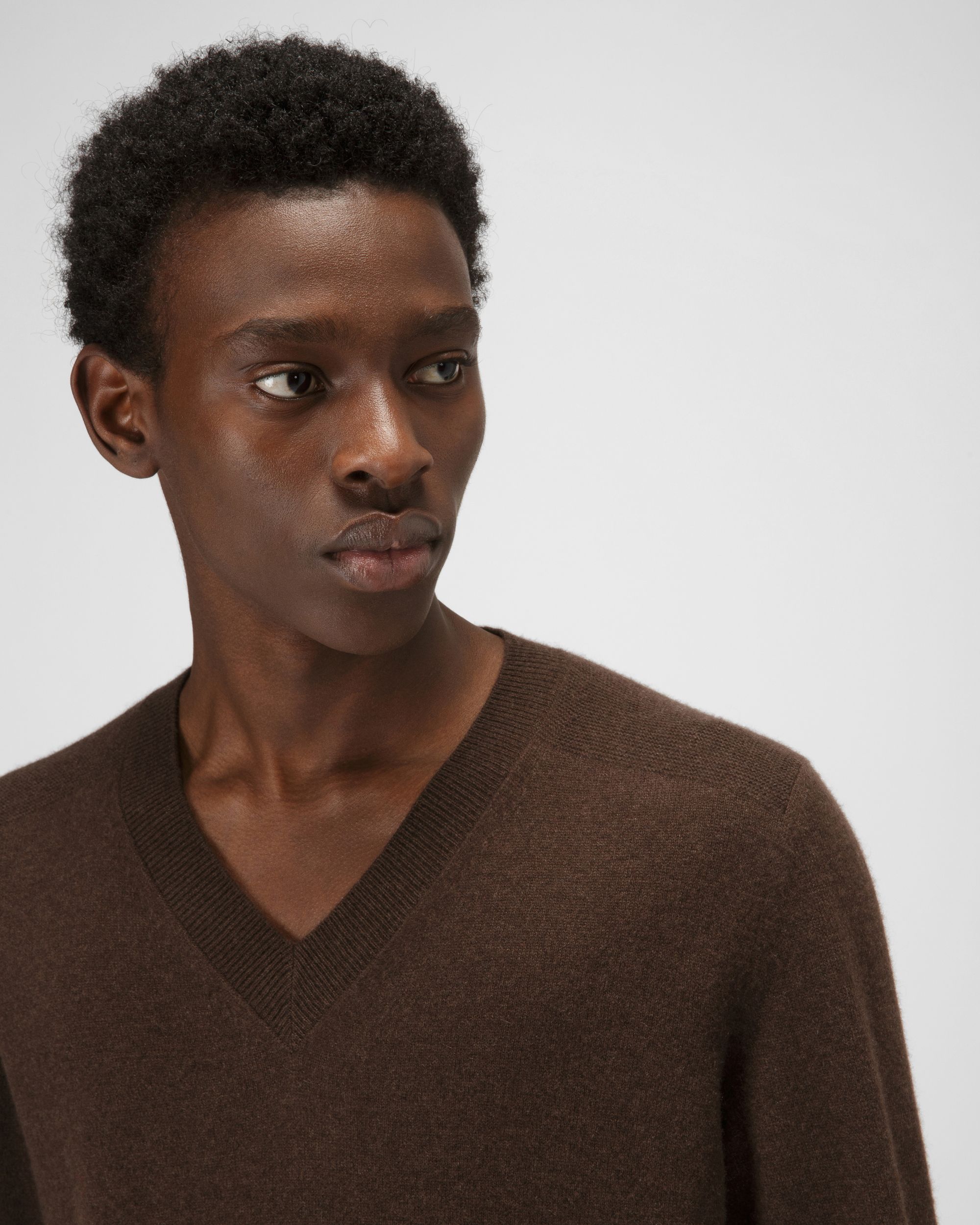 Cashmere V-Neck In Ebony Brown - Men's - Bally - 02