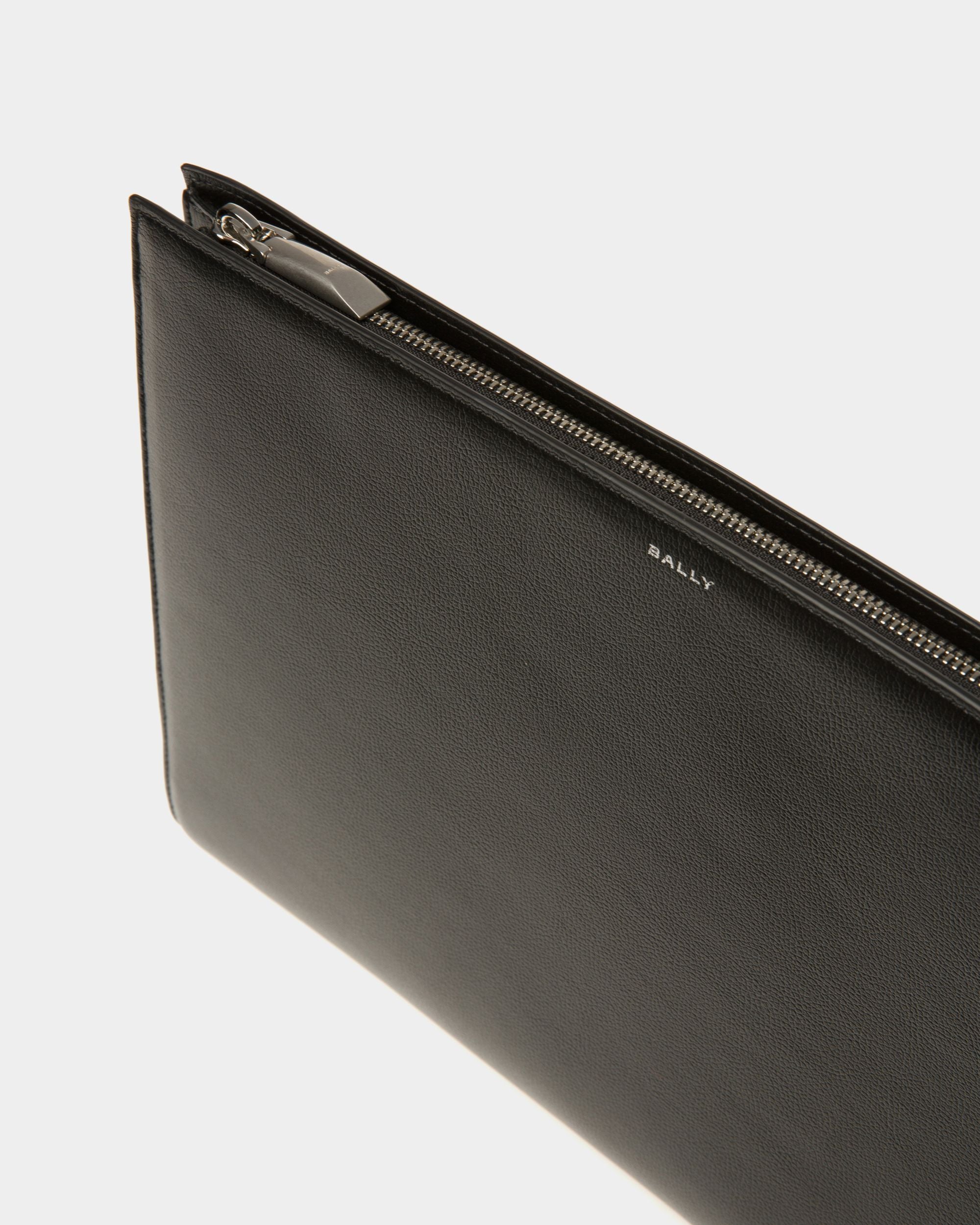 Banque Necessaire In Black Leather - Men's - Bally - 04