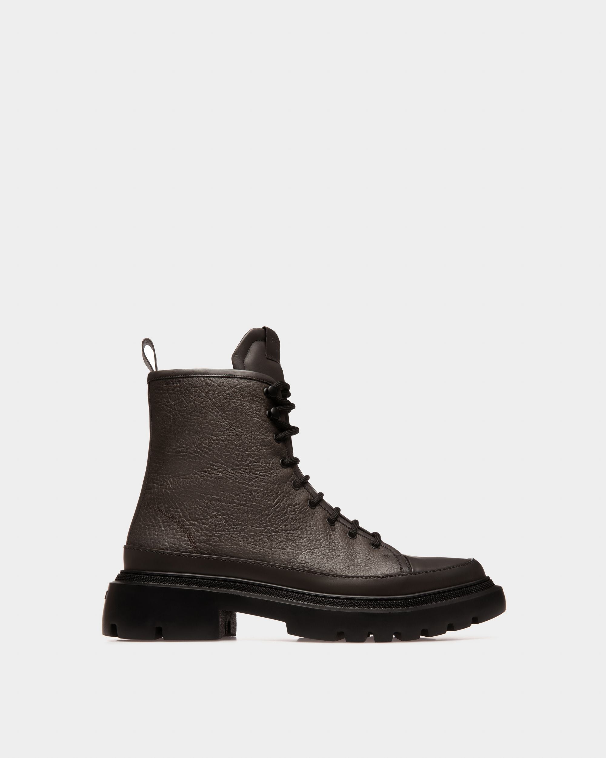 Vatiz Leather Boots In Army Green - Men's - Bally - 01