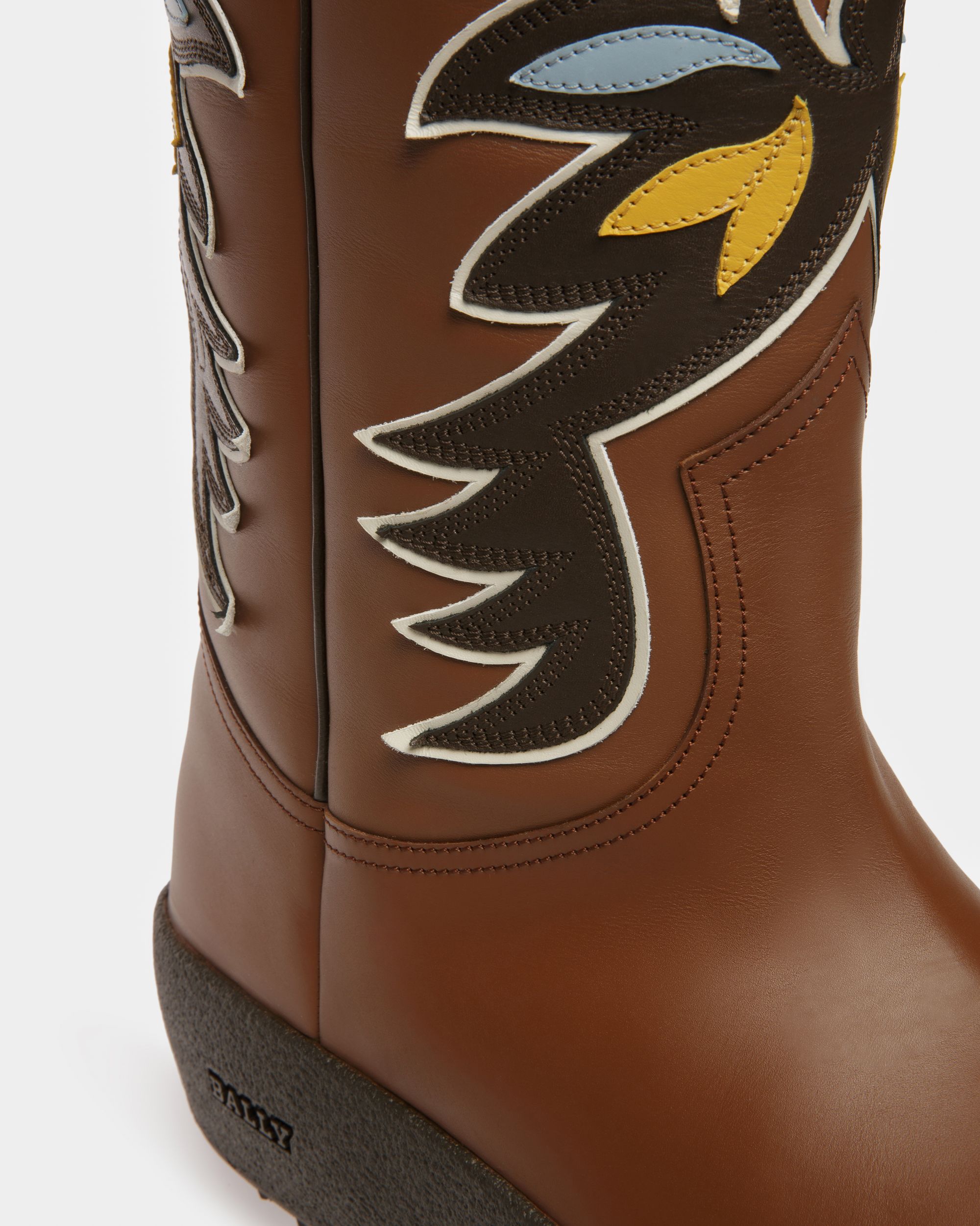 Chambery Leather Snow Boots In Brown & Ebony Brown - Men's - Bally - 06
