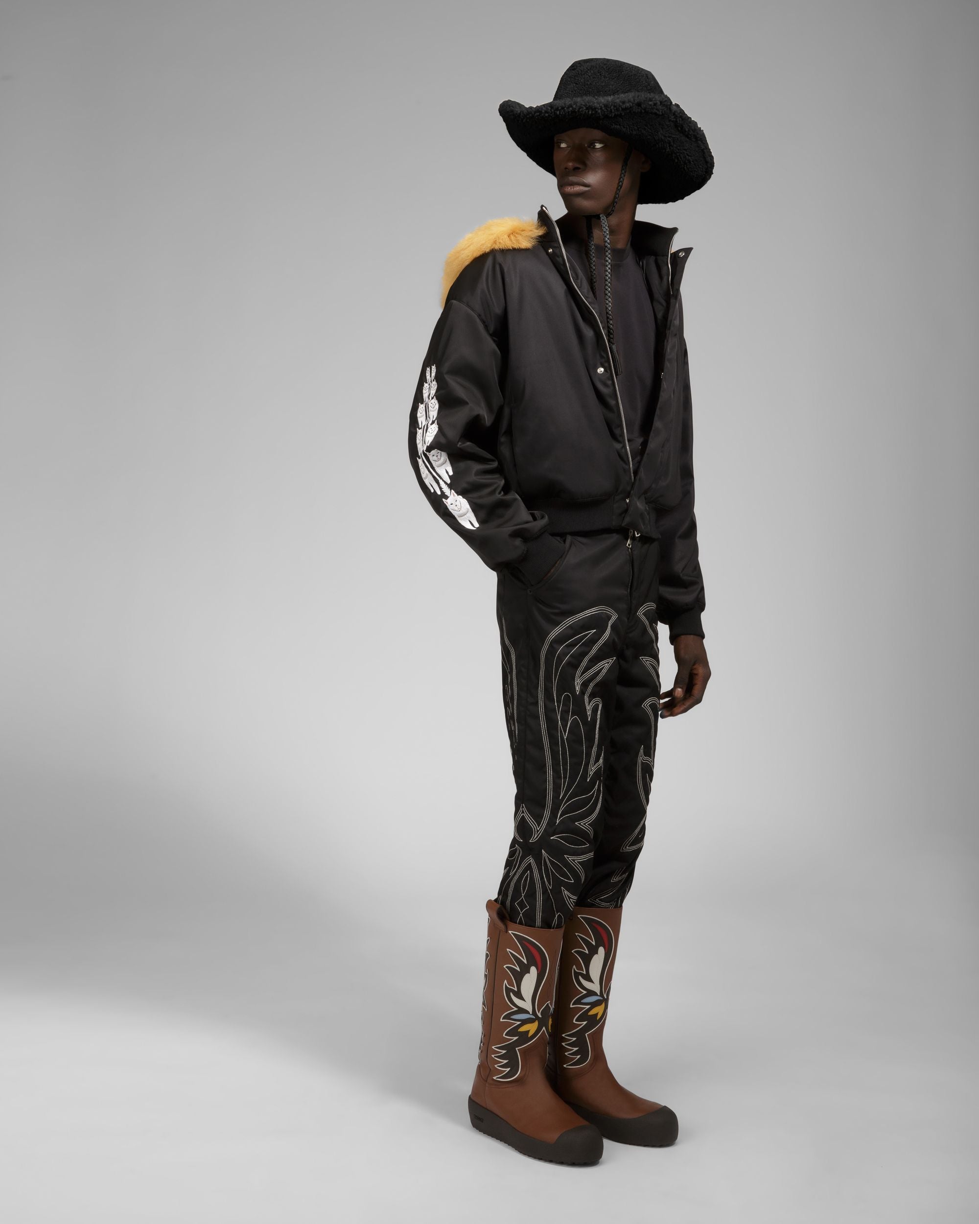 Chambery Leather Snow Boots In Brown & Ebony Brown - Men's - Bally - 07