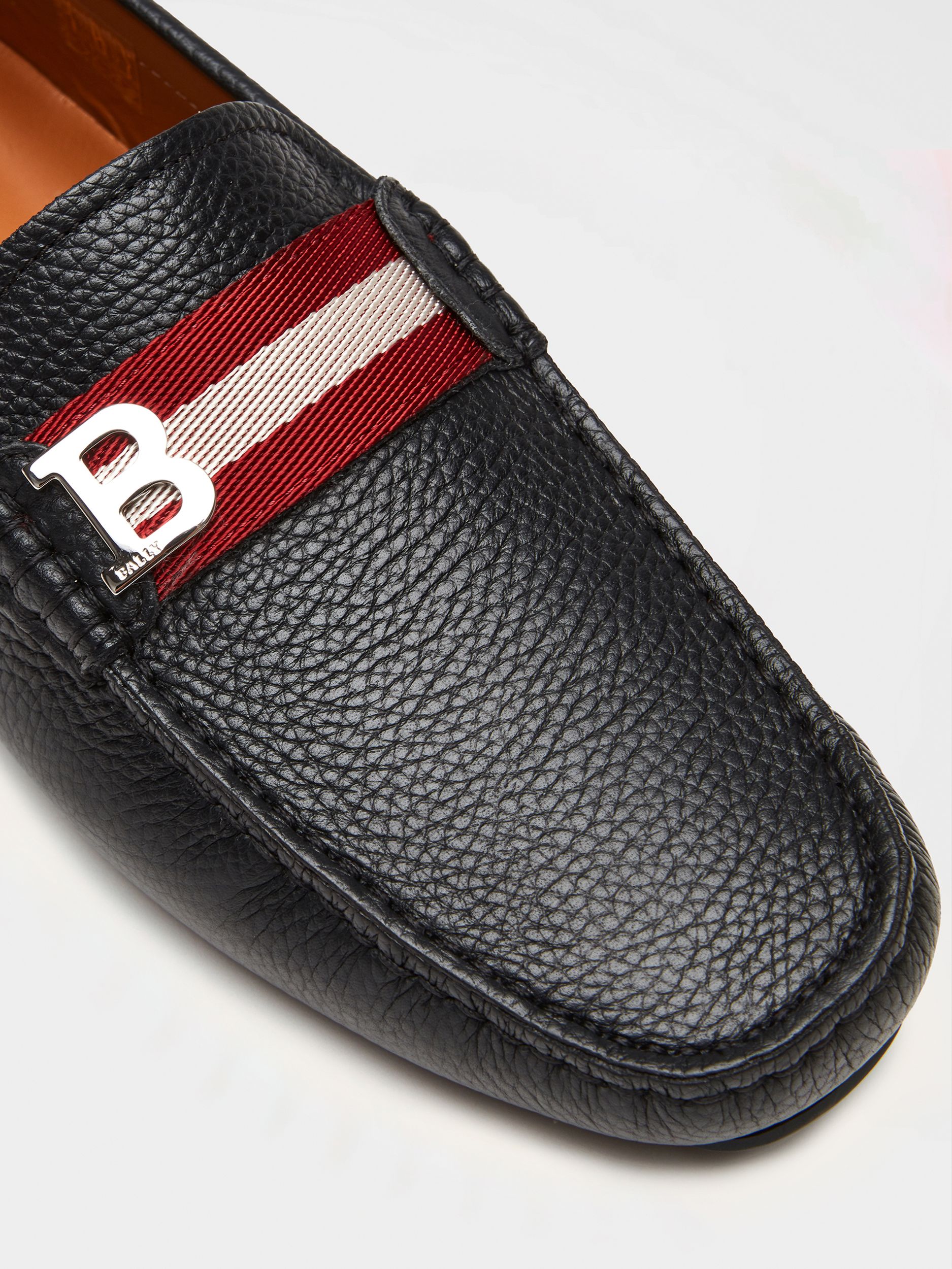 Driver in Black Grained Leather - Men's - Bally - 04