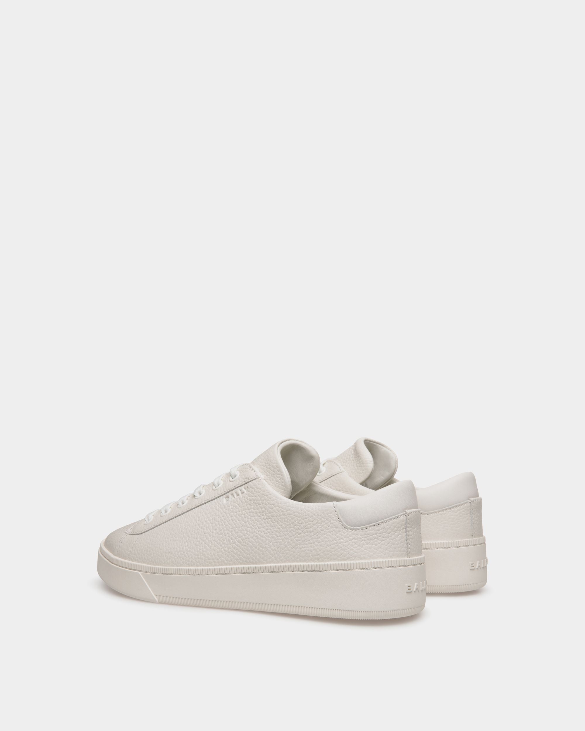 Men s Raise Sneaker In White Grained Leather Bally