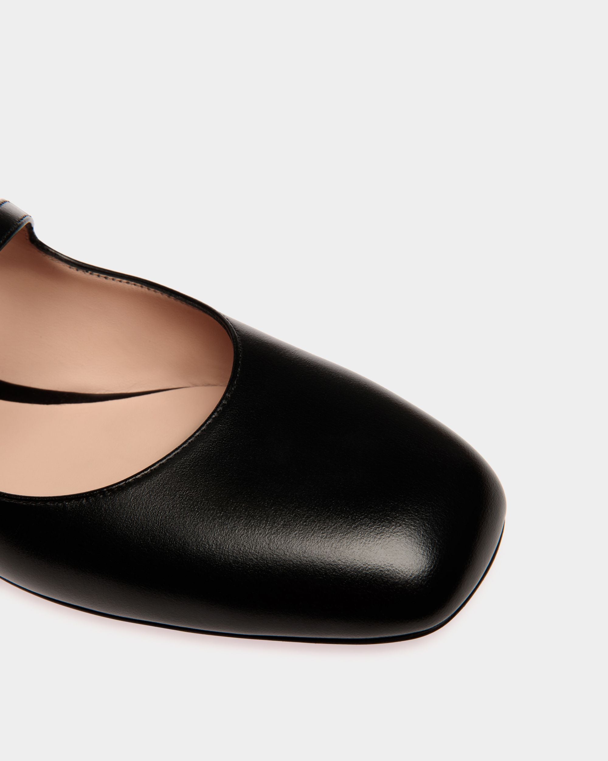 Ballyrina Flat In Black Leather - Women's - Bally - 05