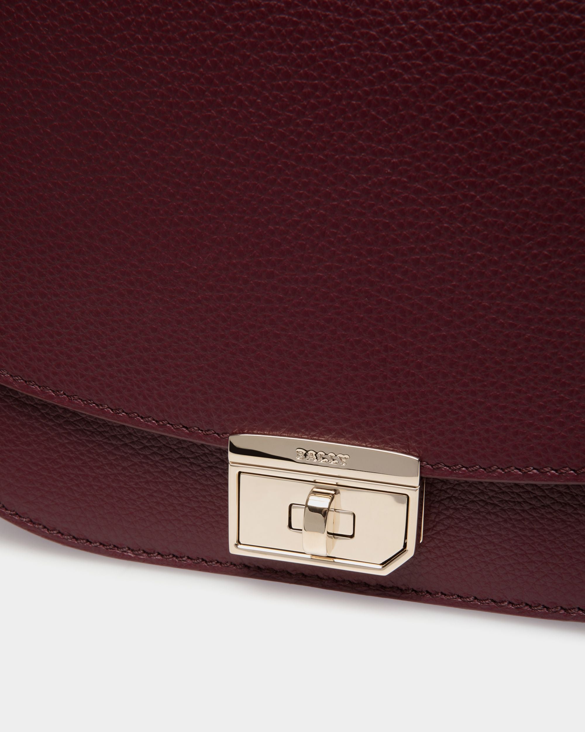 Crossbody In Burgundy Leather - Women's - Bally - 05