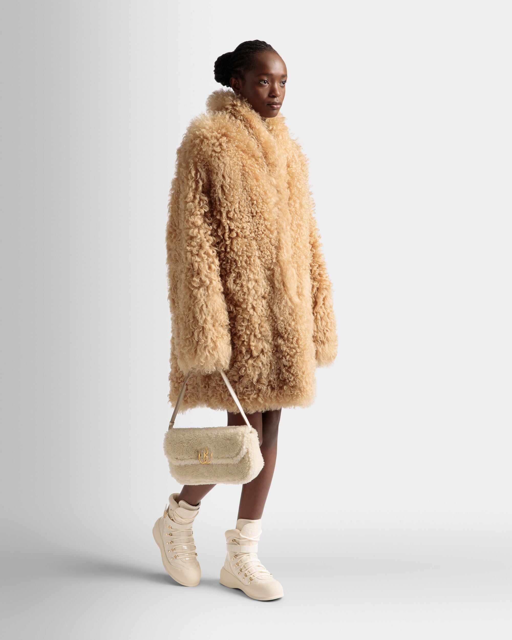 Emblem Shoulder Bag In Bone Wool - Women's - Bally - 02