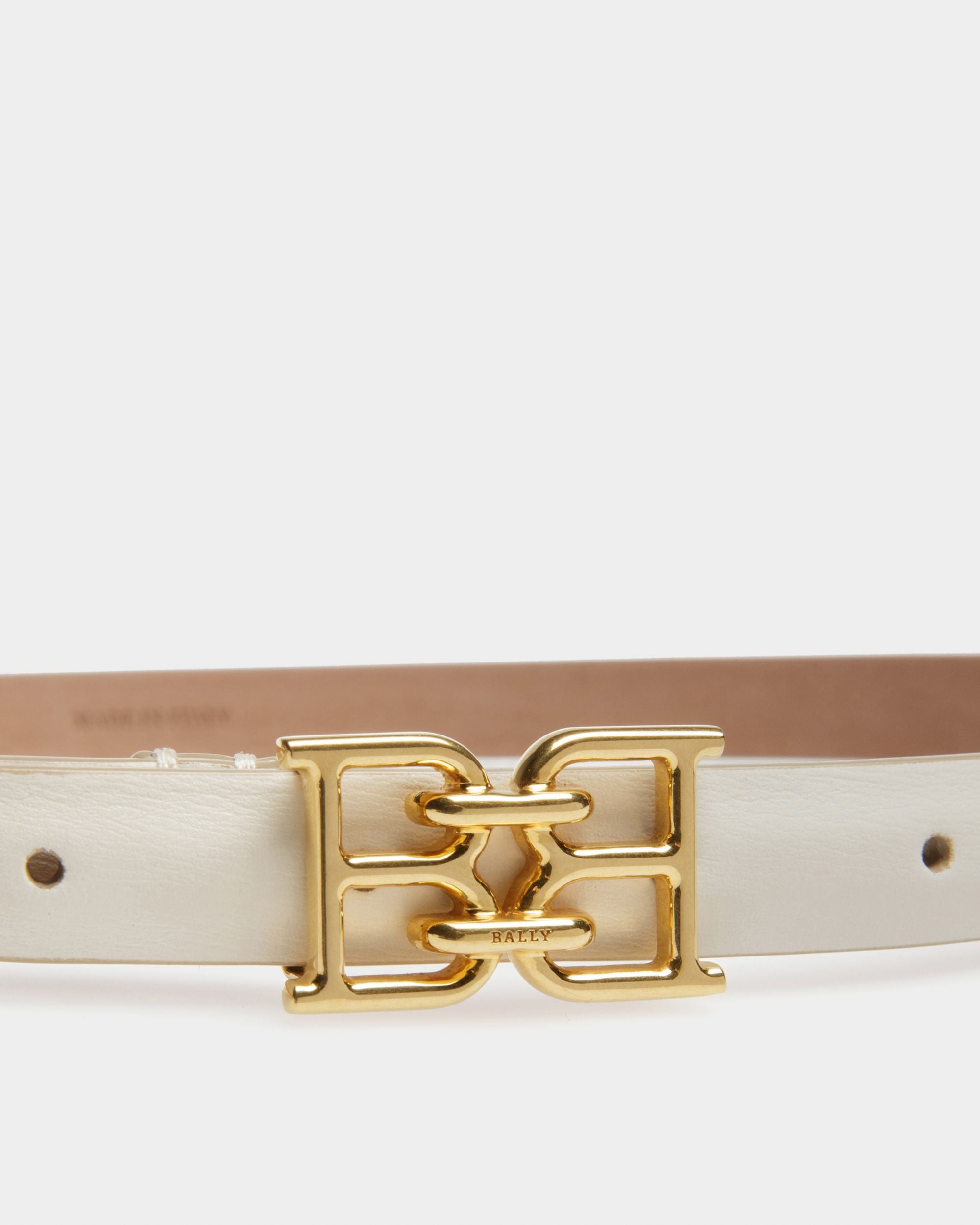 B-Chain Leather 15mm Belt In Bone - Women's - Bally - 03