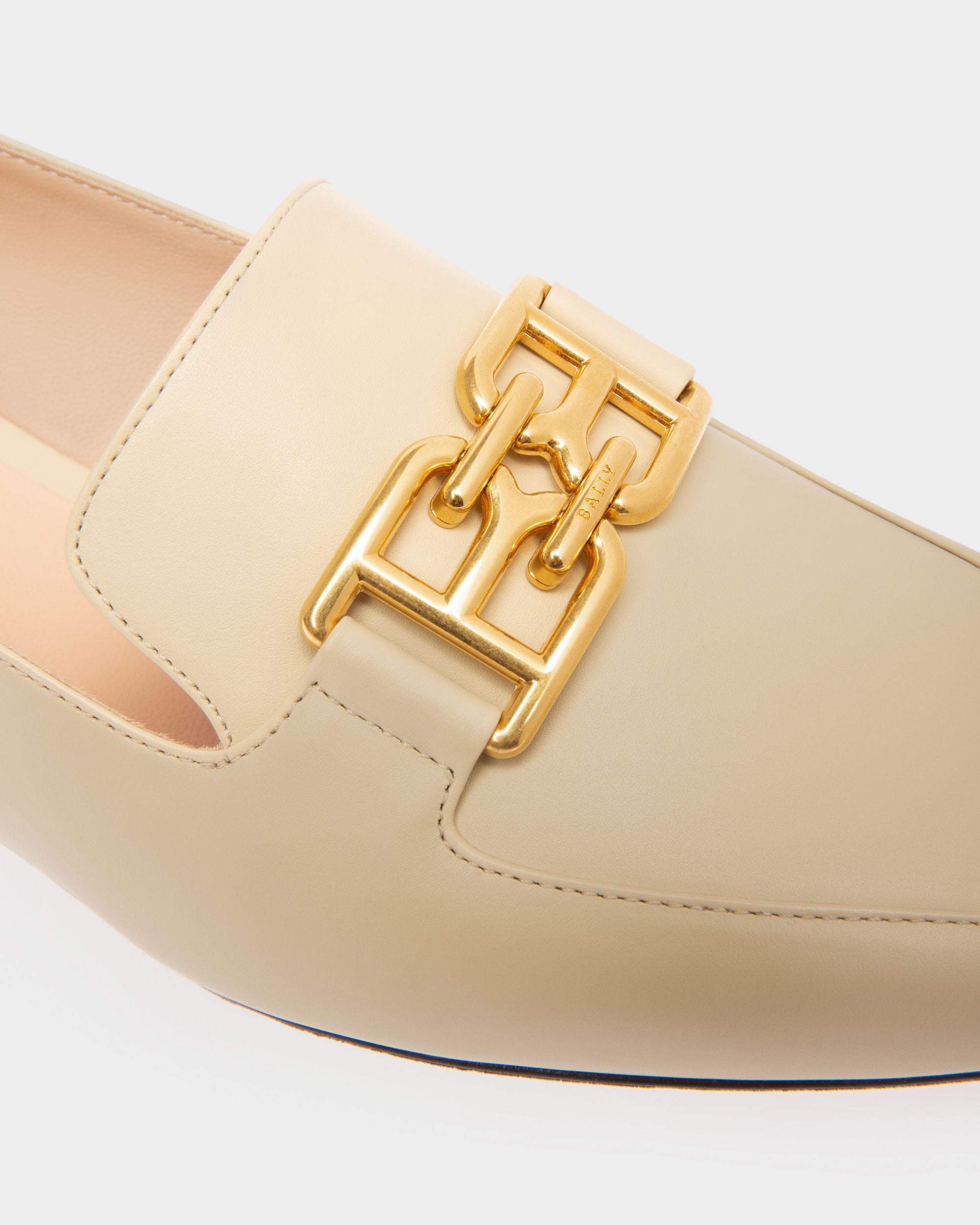 Ellah Flat Leather Loafers In Beige - Women's - Bally - 06