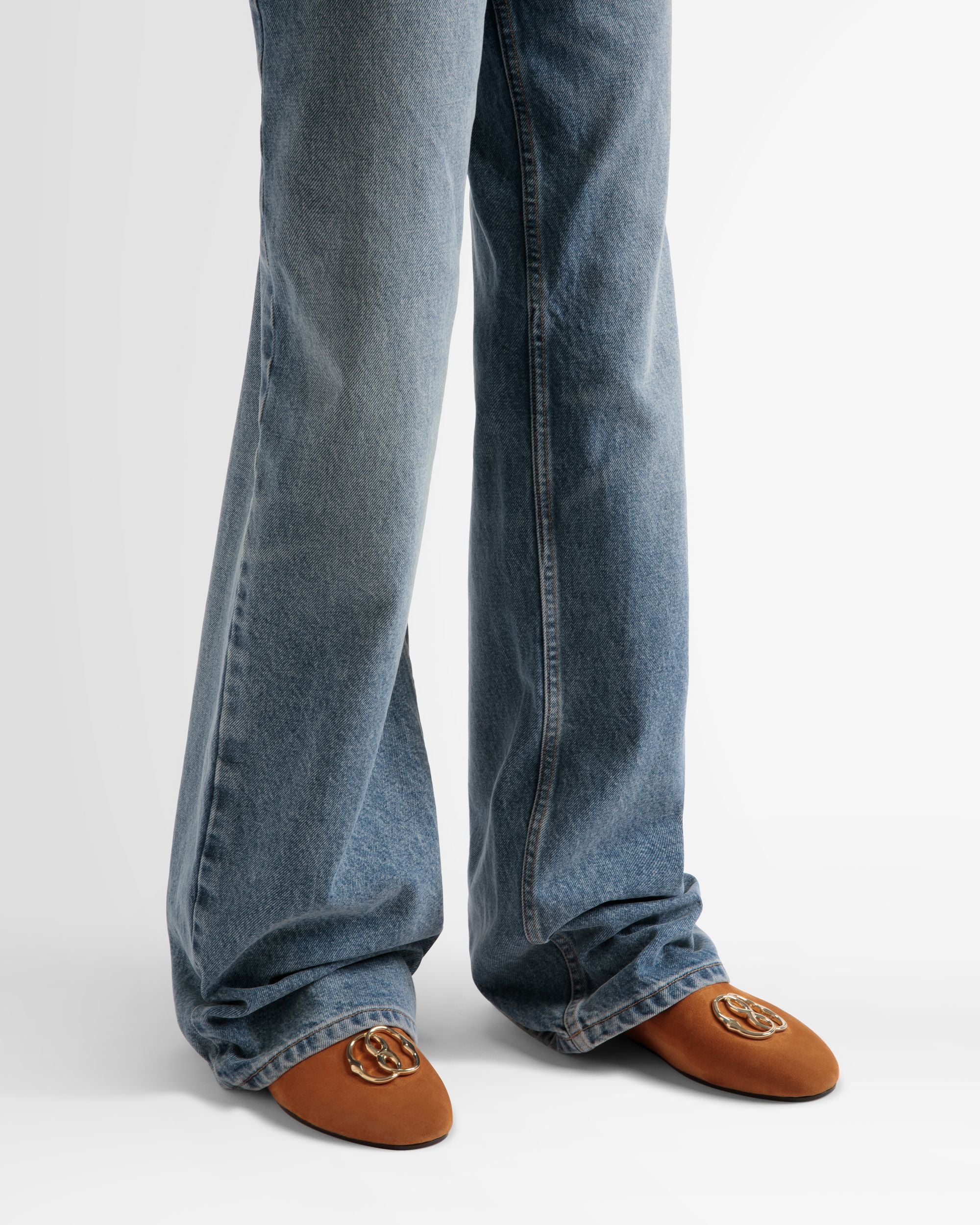 Emblem Loafer In Suede - Women's - Bally - 02