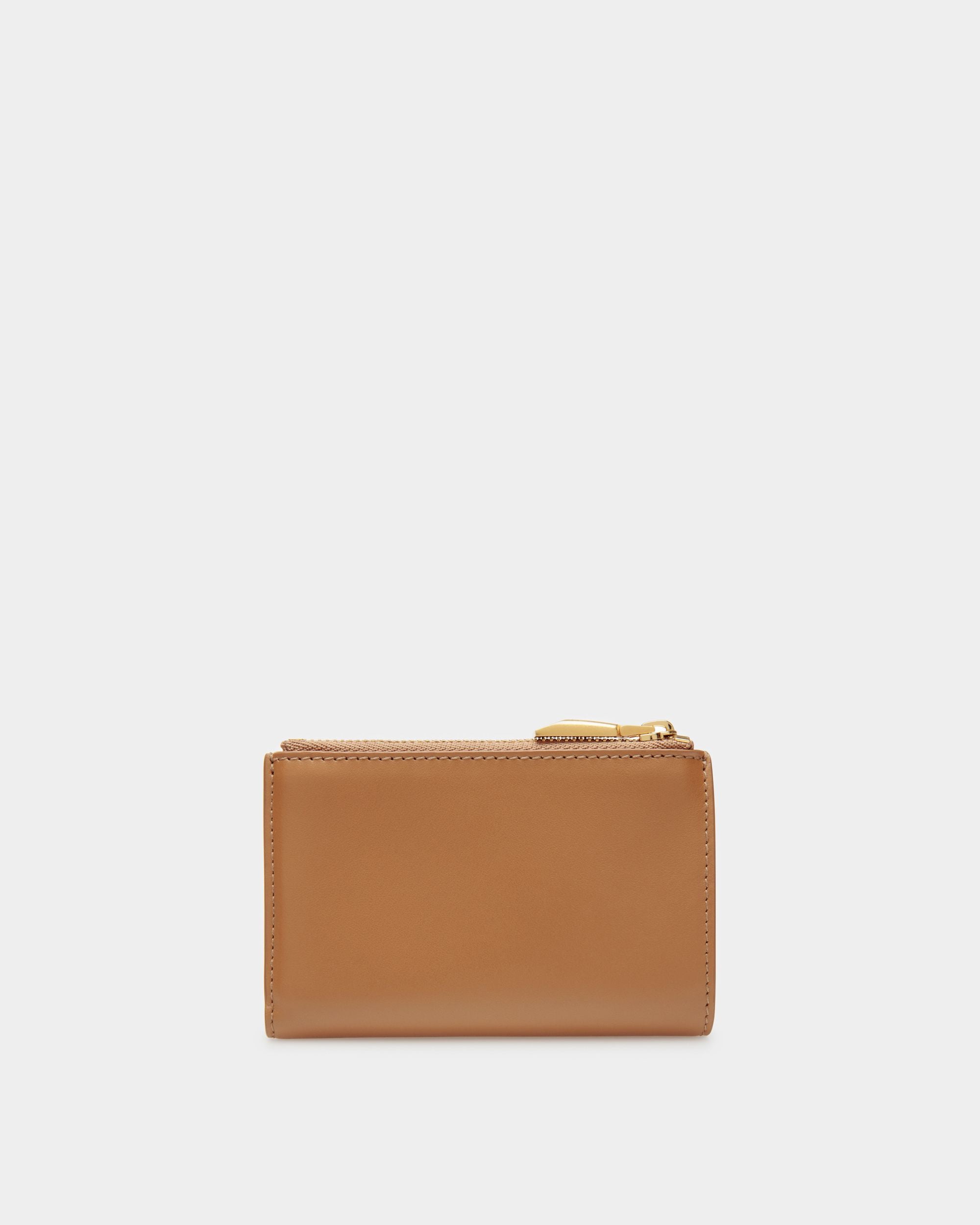 Emblem Wallet In Desert Leather - Women's - Bally - 02