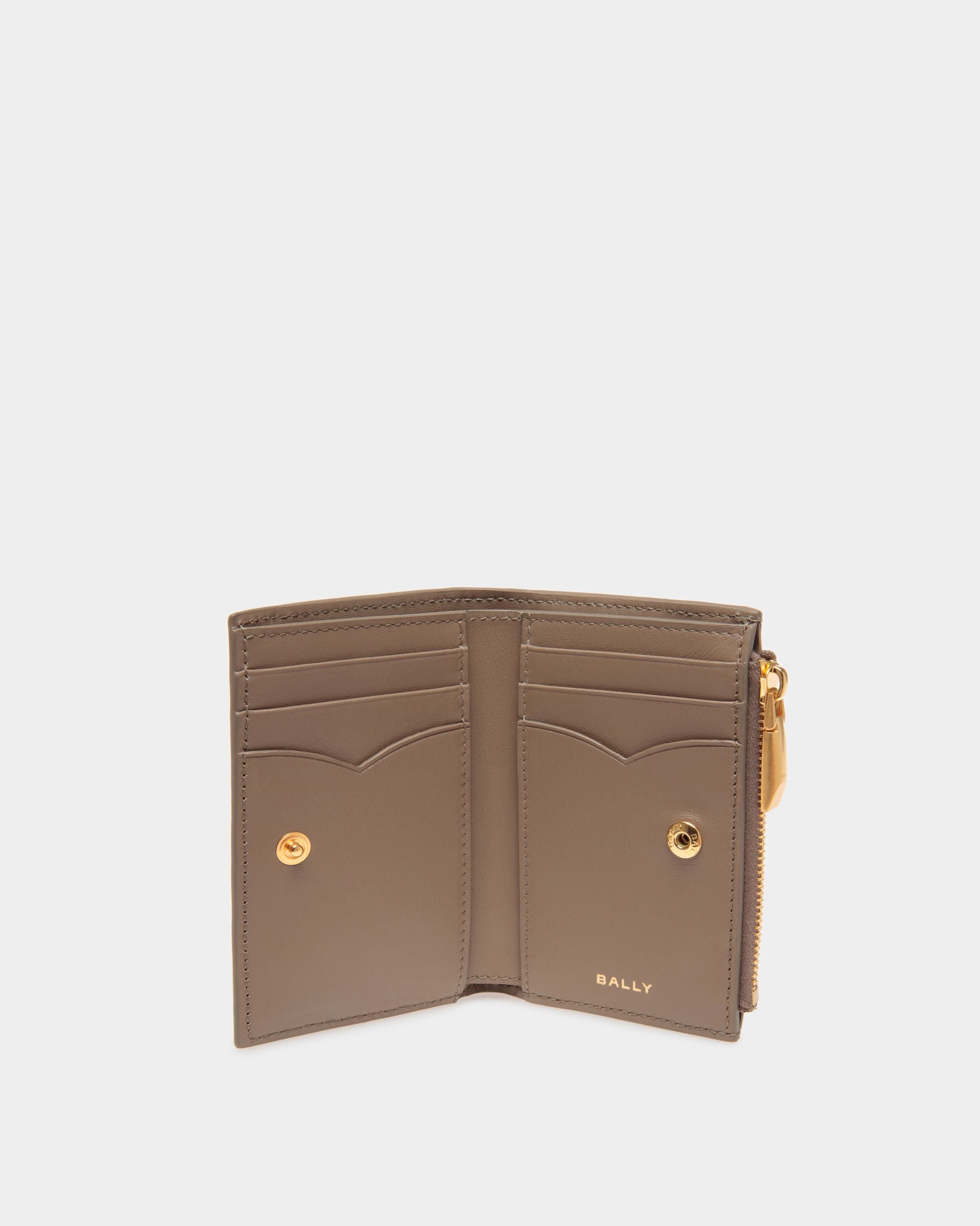 Emblem Wallet in Beige Leather - Women's - Bally - 03