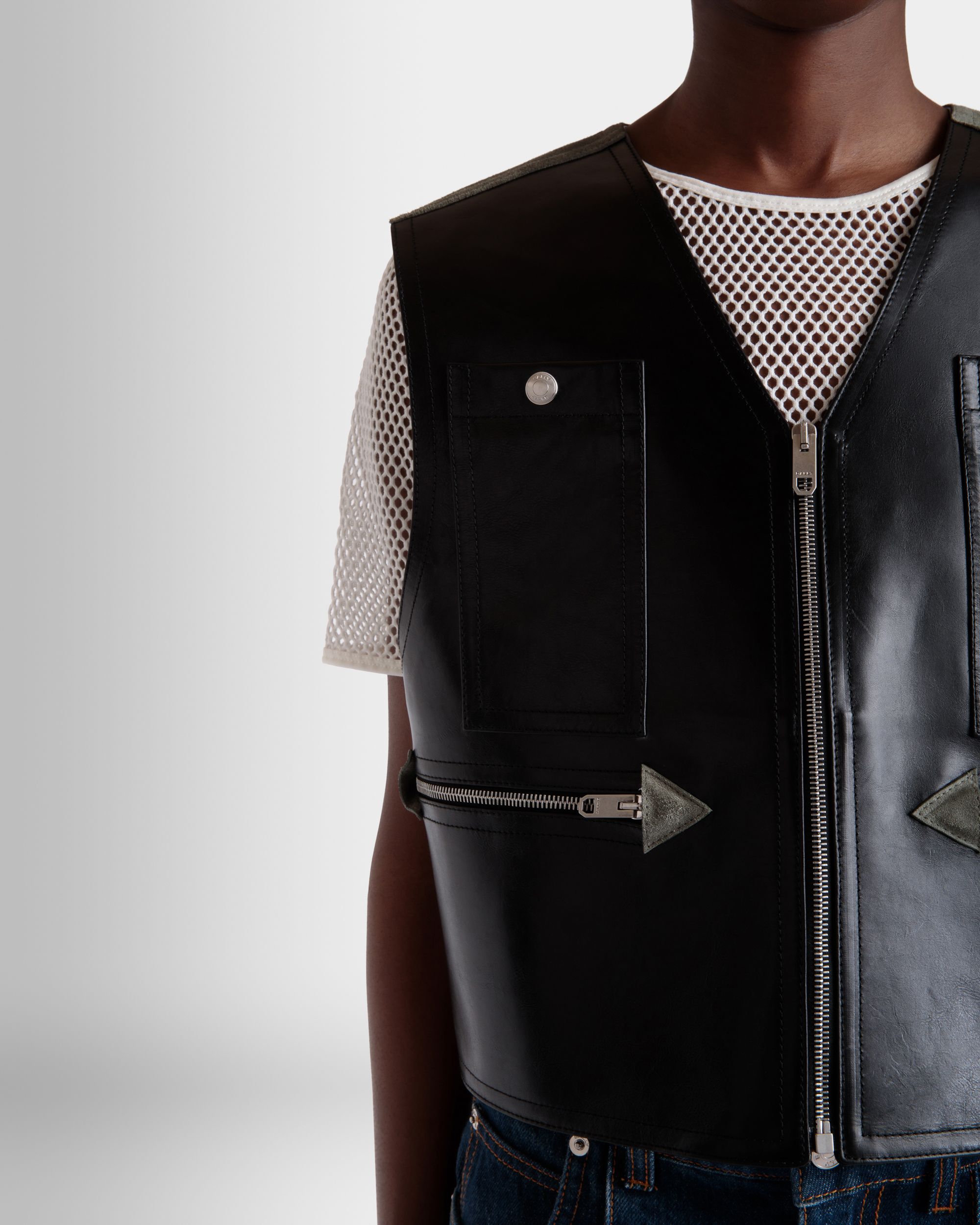 Vest in Black Leather - Women's - Bally - 03