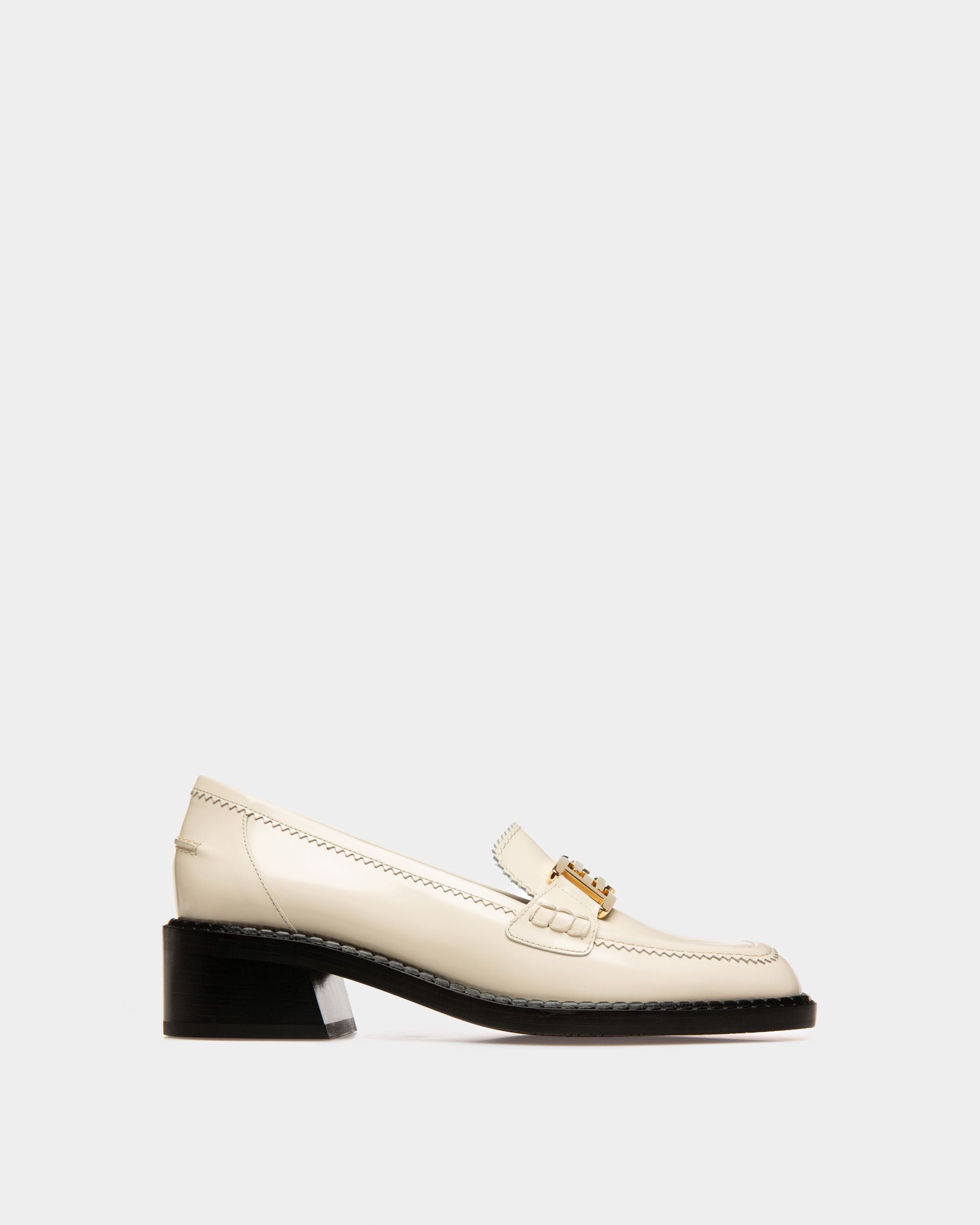 Ellyane Leather Mocassins In Bone - Women's - Bally - 01