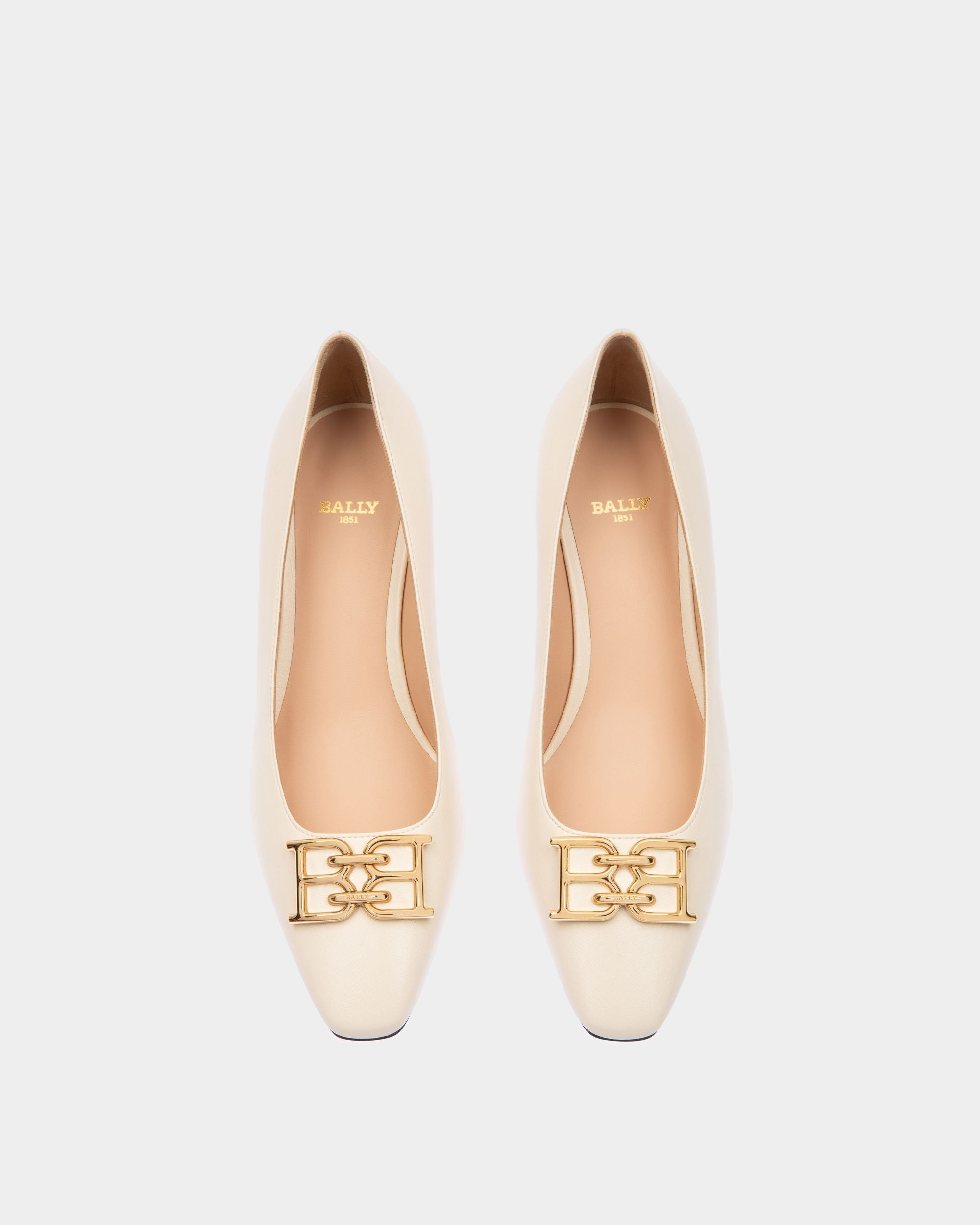 Evanca Leather Pumps In Bone - Women's - Bally - 02