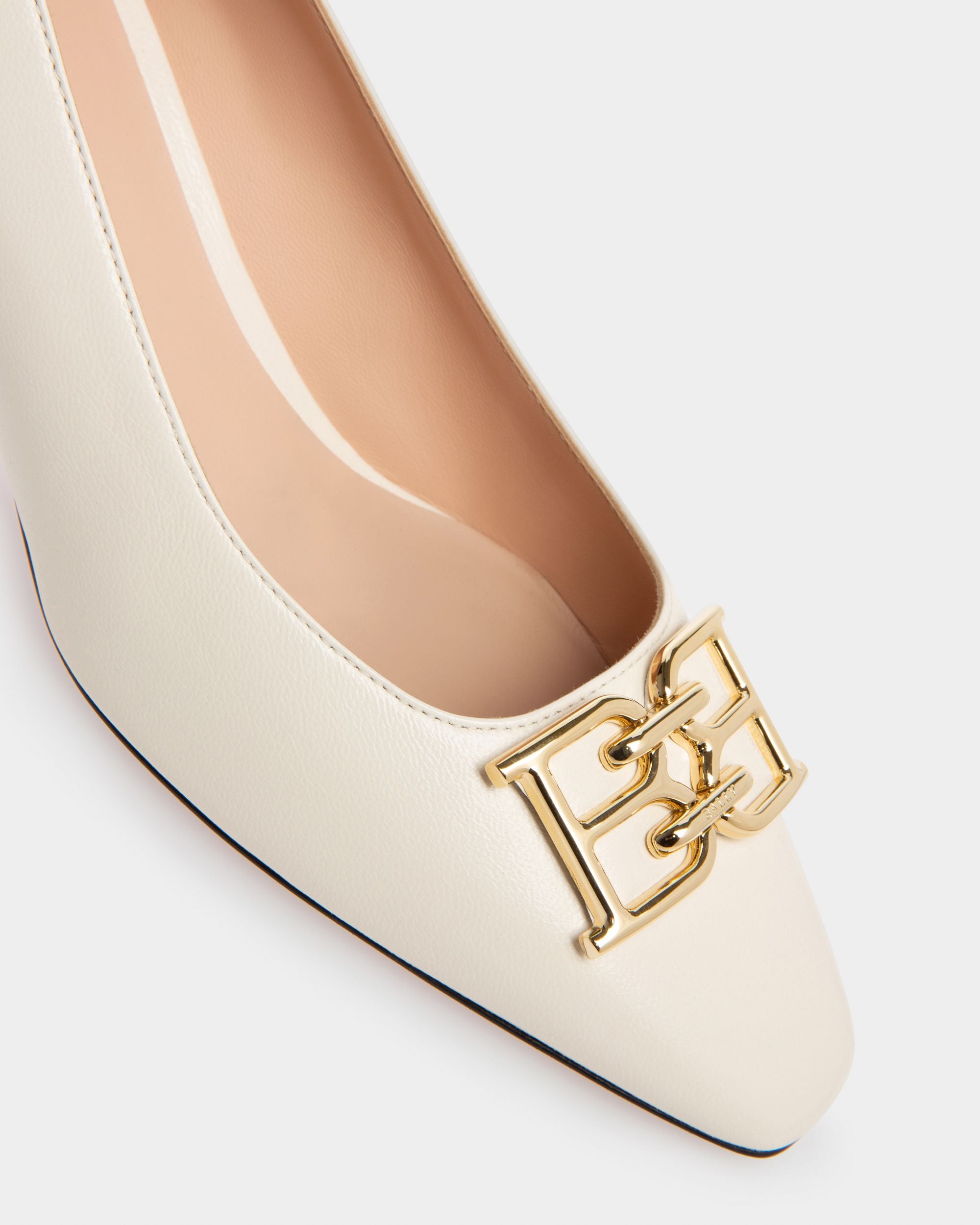 Evanca Leather Pumps In Bone - Women's - Bally - 05