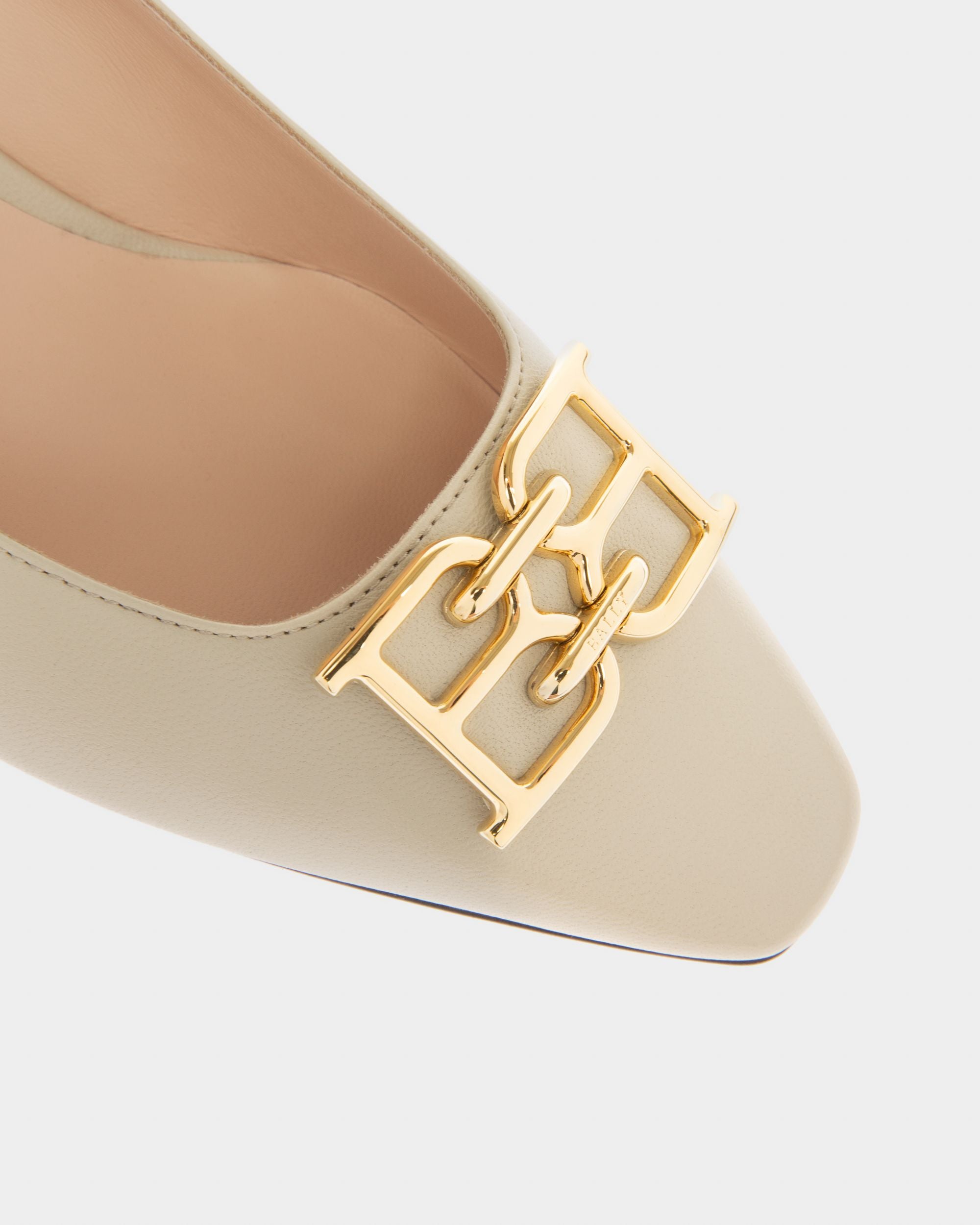 Evanca Leather Pumps In Beige - Women's - Bally - 05