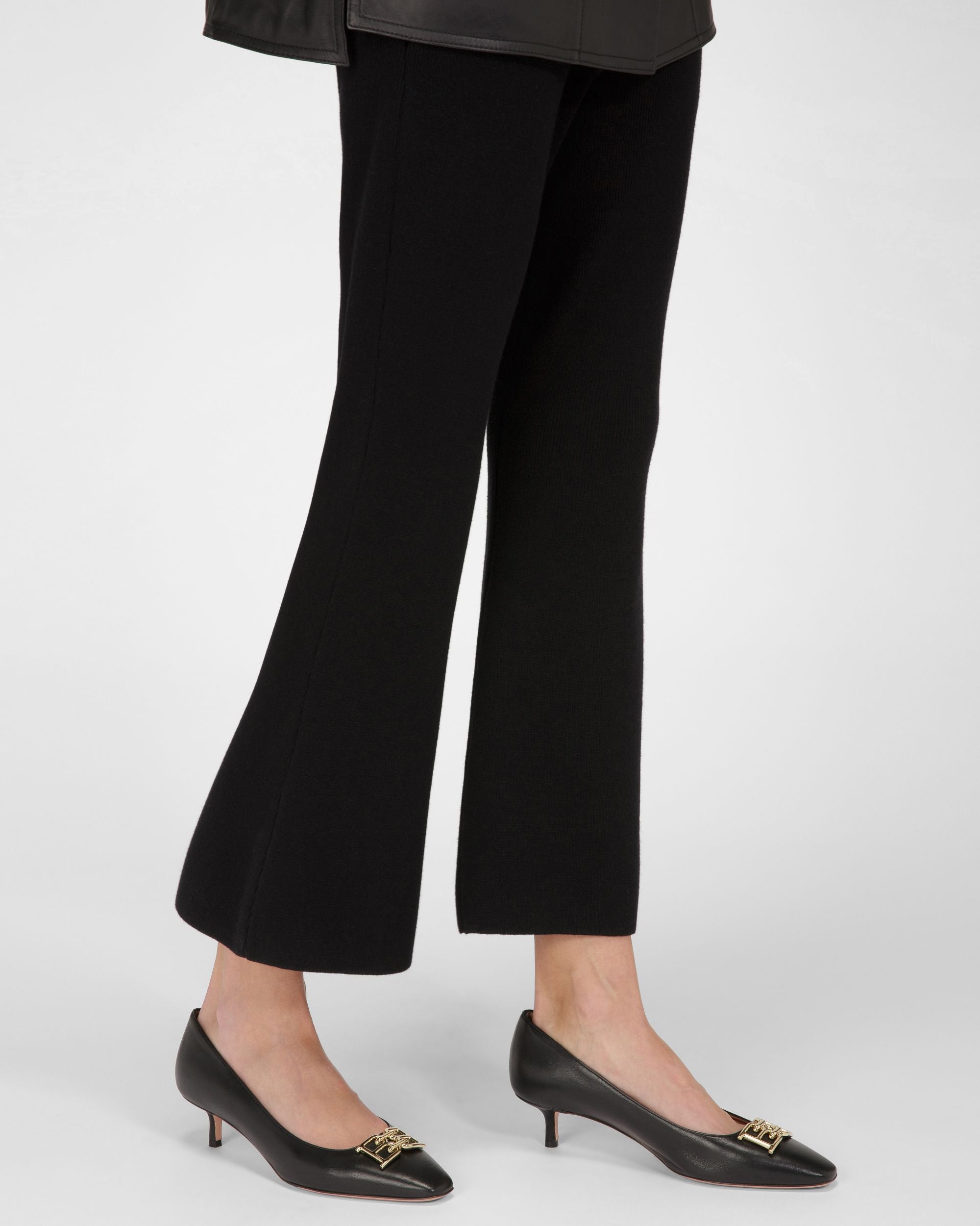 Evanca Leather Pumps In Black - Women's - Bally - 06