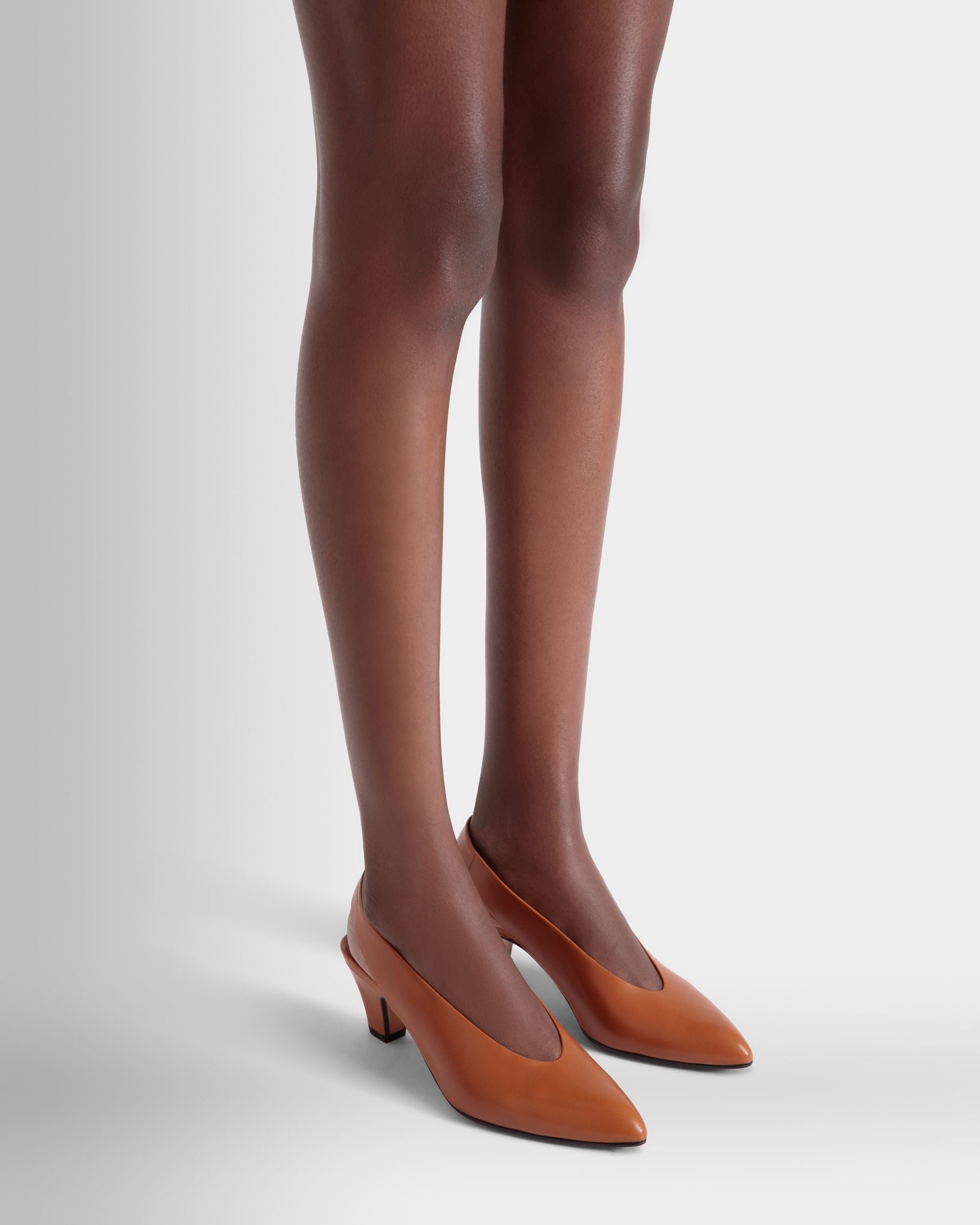 Alva Pump in Brown Leather - Women's - Bally - 02